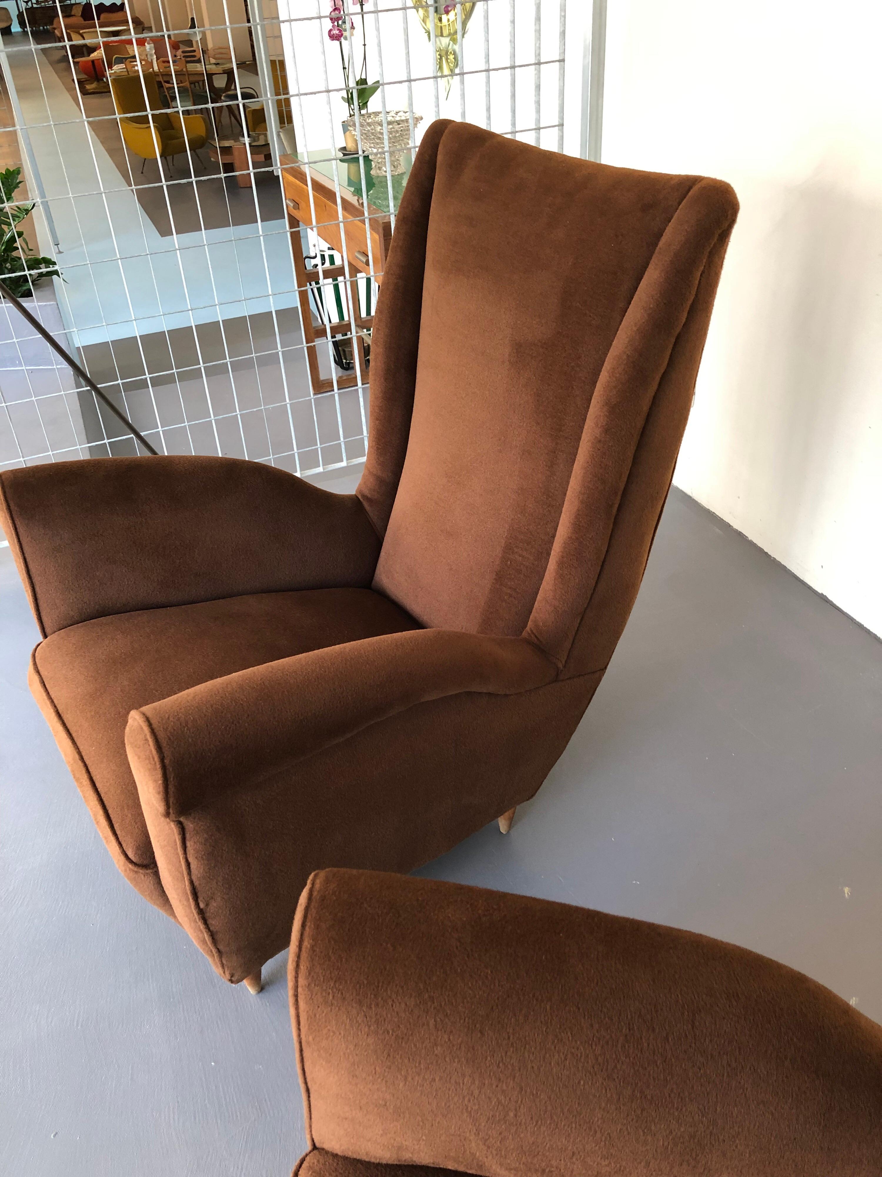 Brown velvet Vintage Italian Armchairs by Gio Ponti, 1950s, Set of 2 For Sale 4
