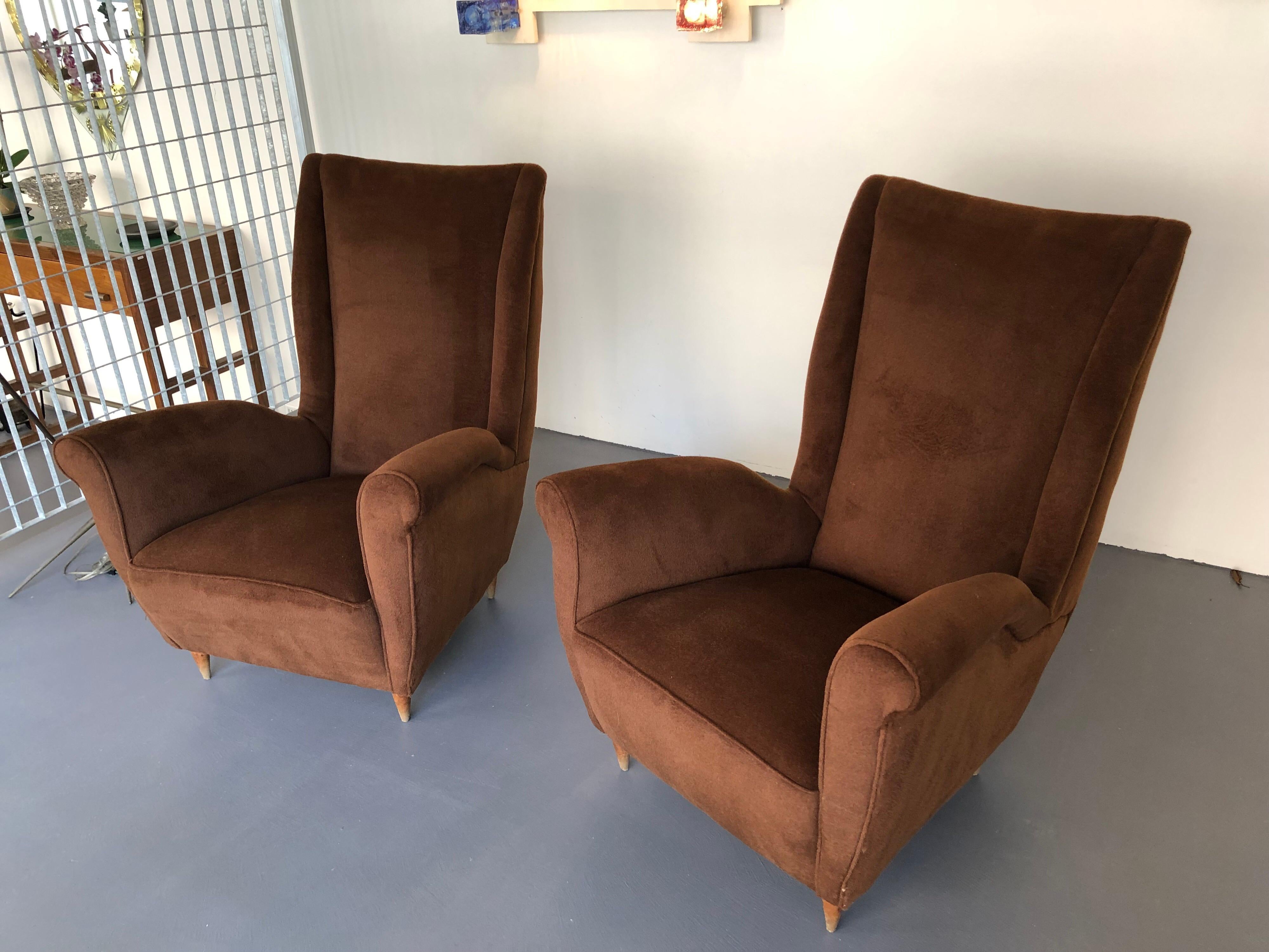 20th Century Brown velvet Vintage Italian Armchairs by Gio Ponti, 1950s, Set of 2 For Sale