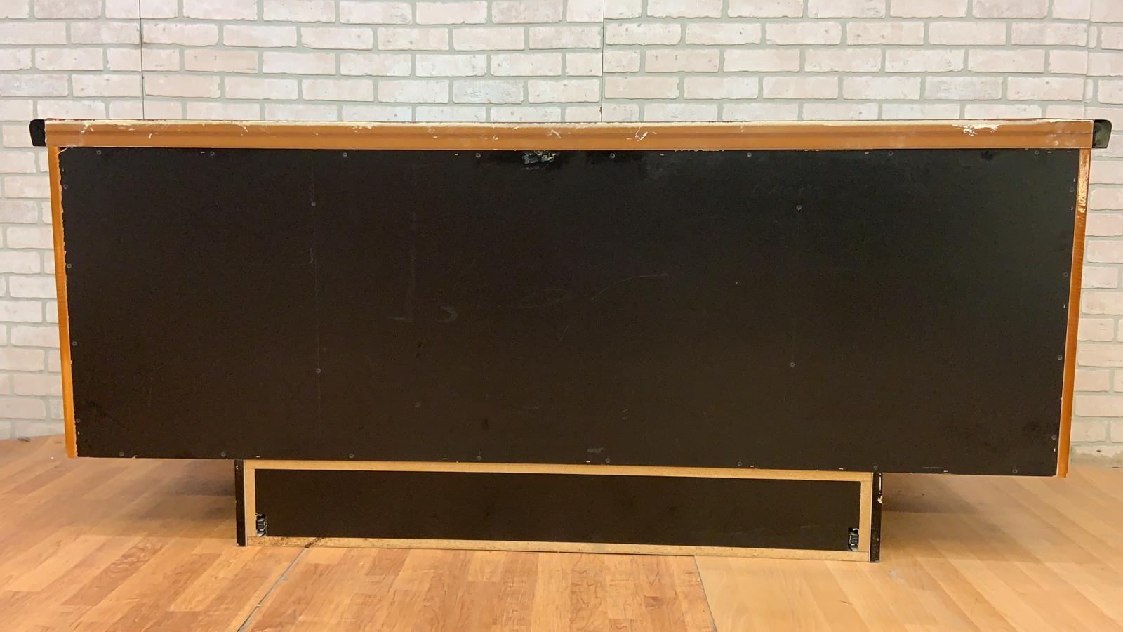 Italienisches Art déco-Sideboard aus Vogelaugenahorn und Seidenholz, schwarz lackiert, Vintage (Ahornholz) im Angebot