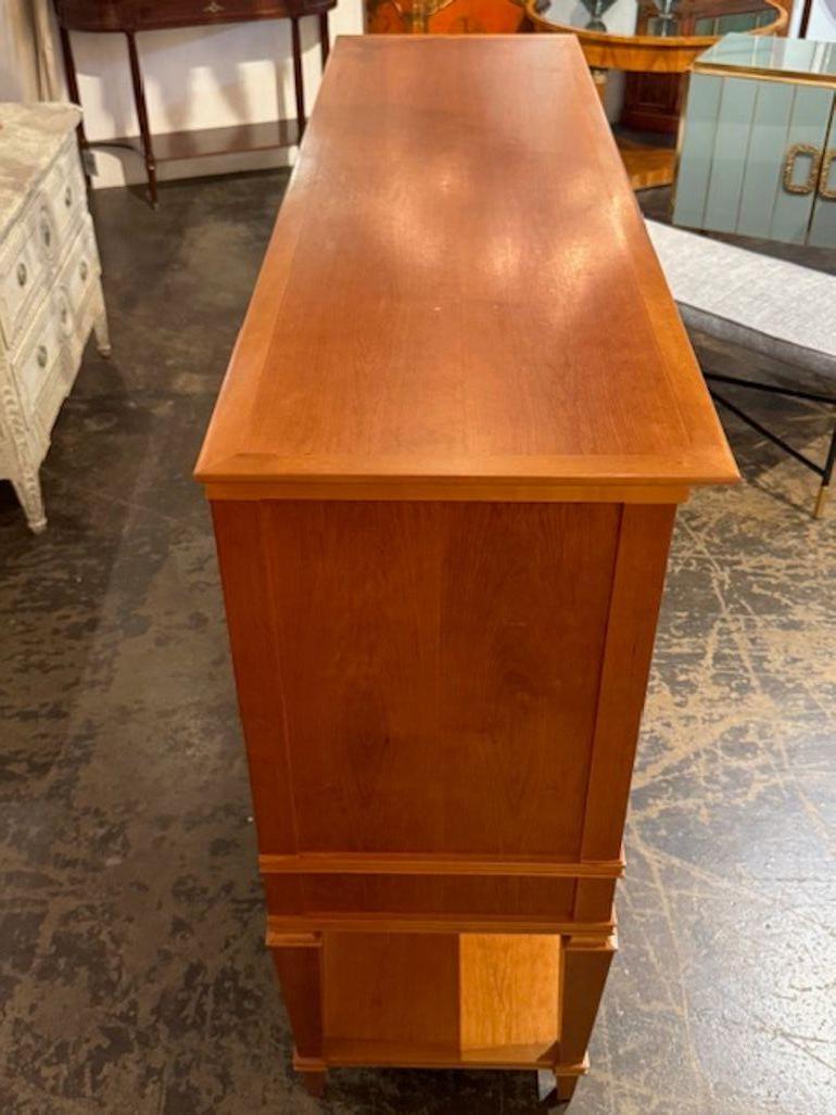 Vintage Italian Art Deco Design Bookmatched Cherrywood Cabinet For Sale 1