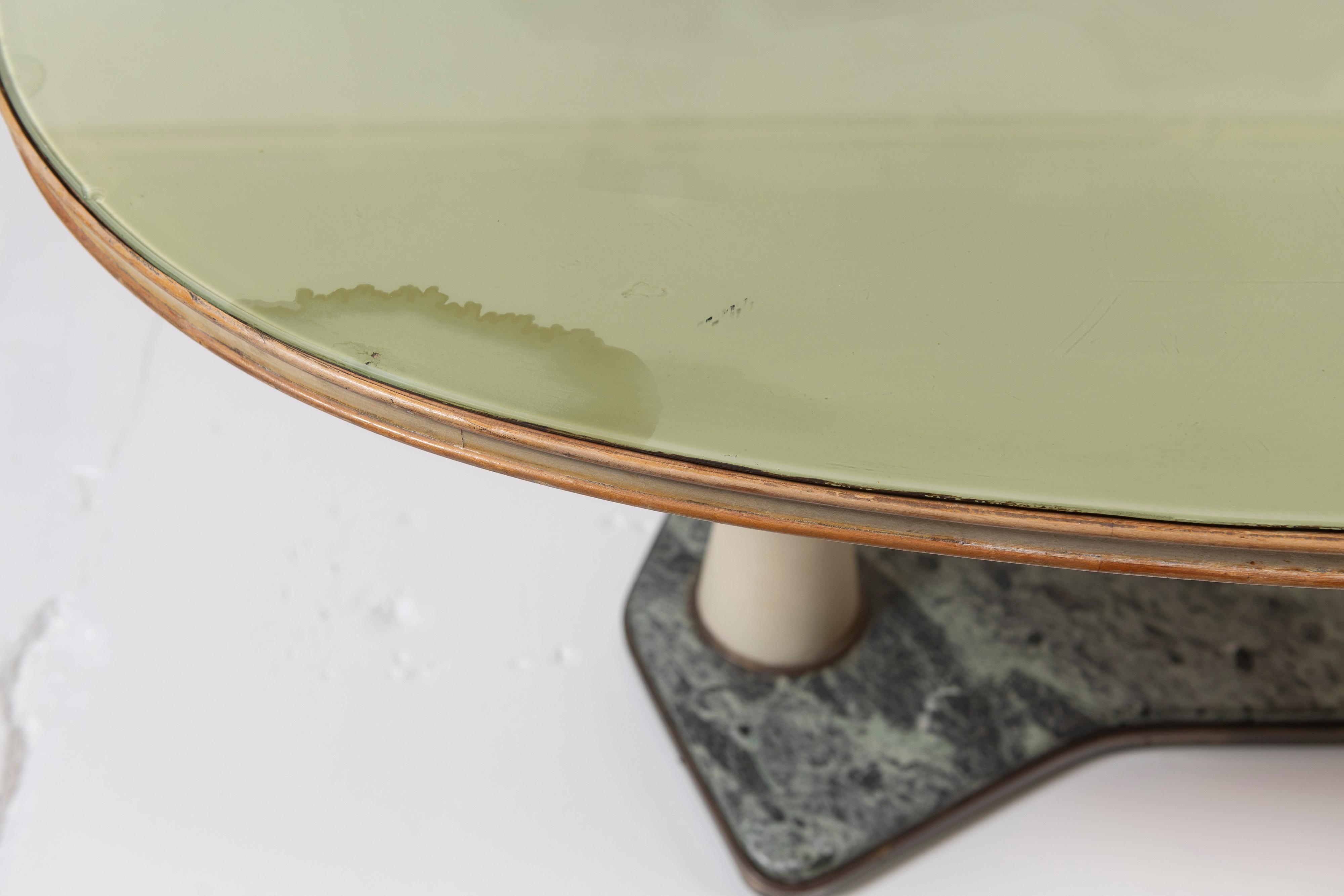 Vintage Italian Art Deco Dining or Center Table, in the style of  Vittorio Dassi For Sale 4