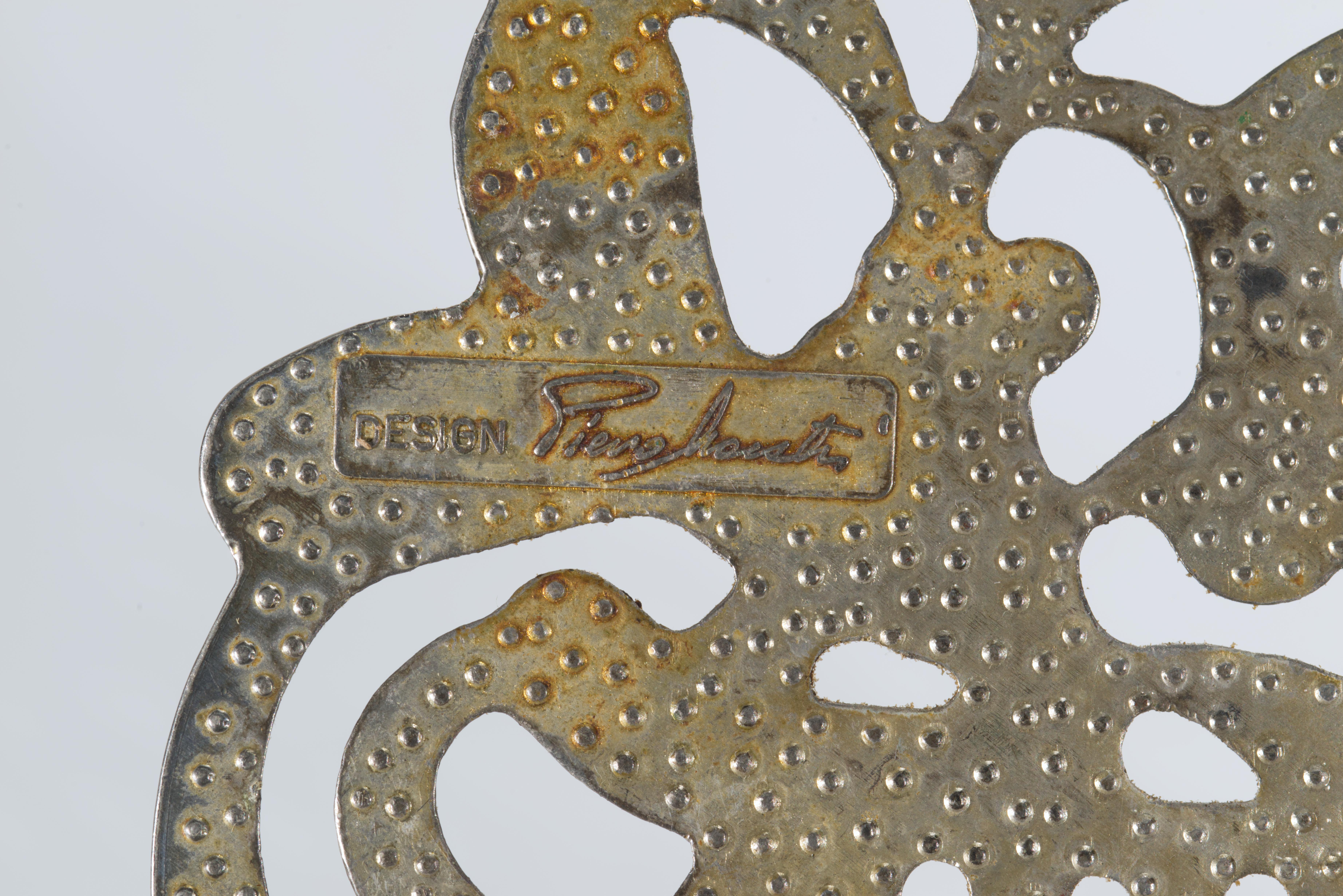 Trébede de metal Art Decó italiano vintage Cesta de bayas Ramas Latón en venta