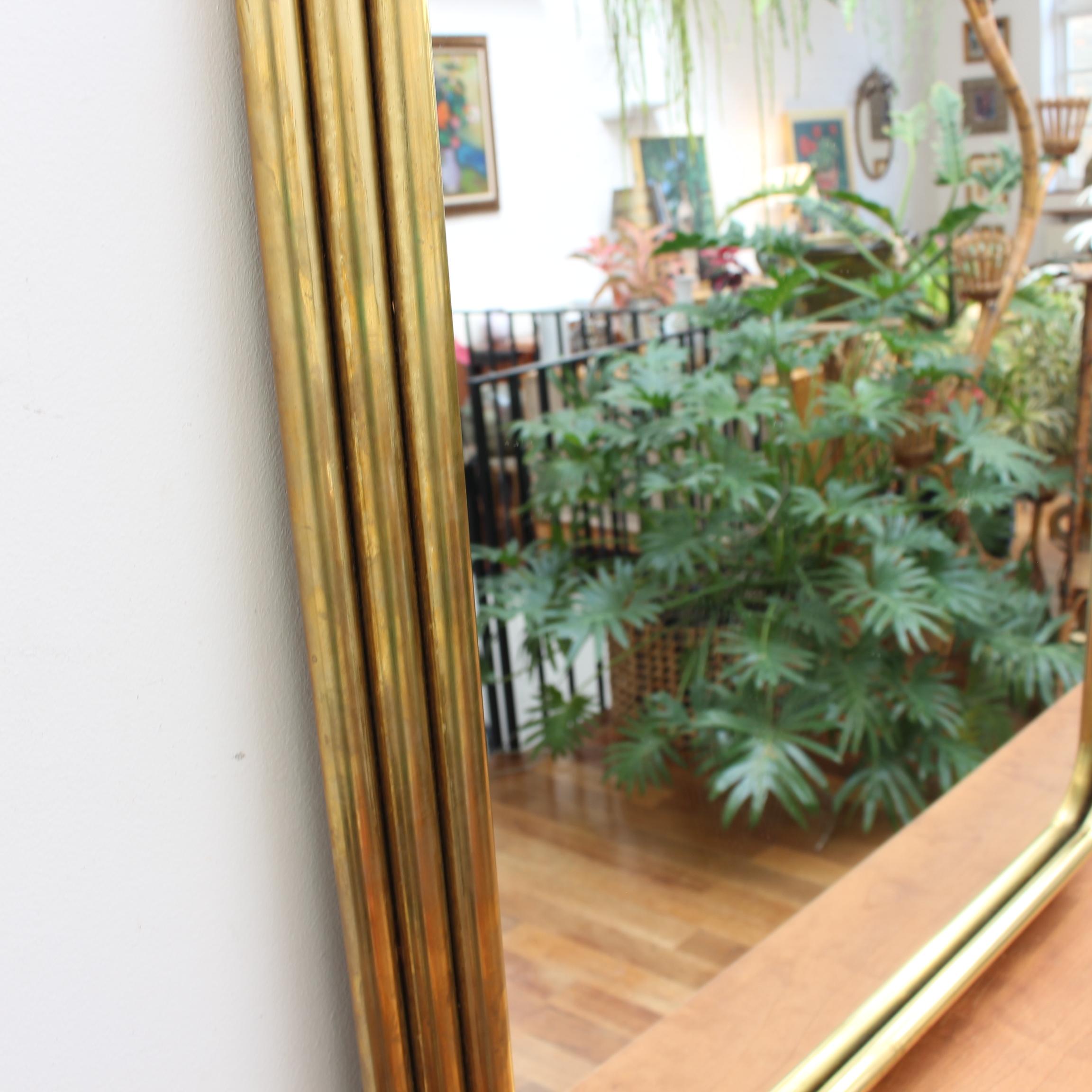Vintage Italian Art Deco Wall Mirror with Brass Frame (circa 1960s) For Sale 3