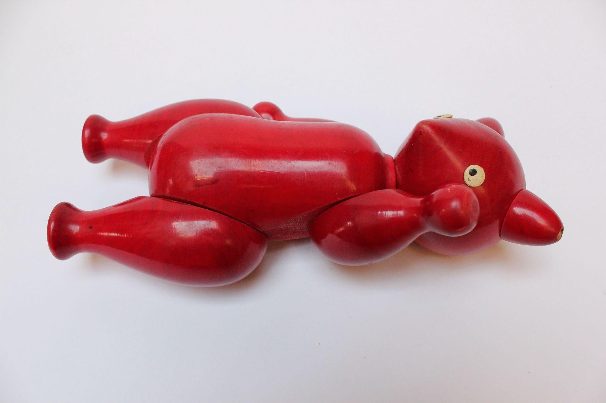 Vintage Italian Articulated Jointed Red Wooden Bear In Good Condition For Sale In Brooklyn, NY