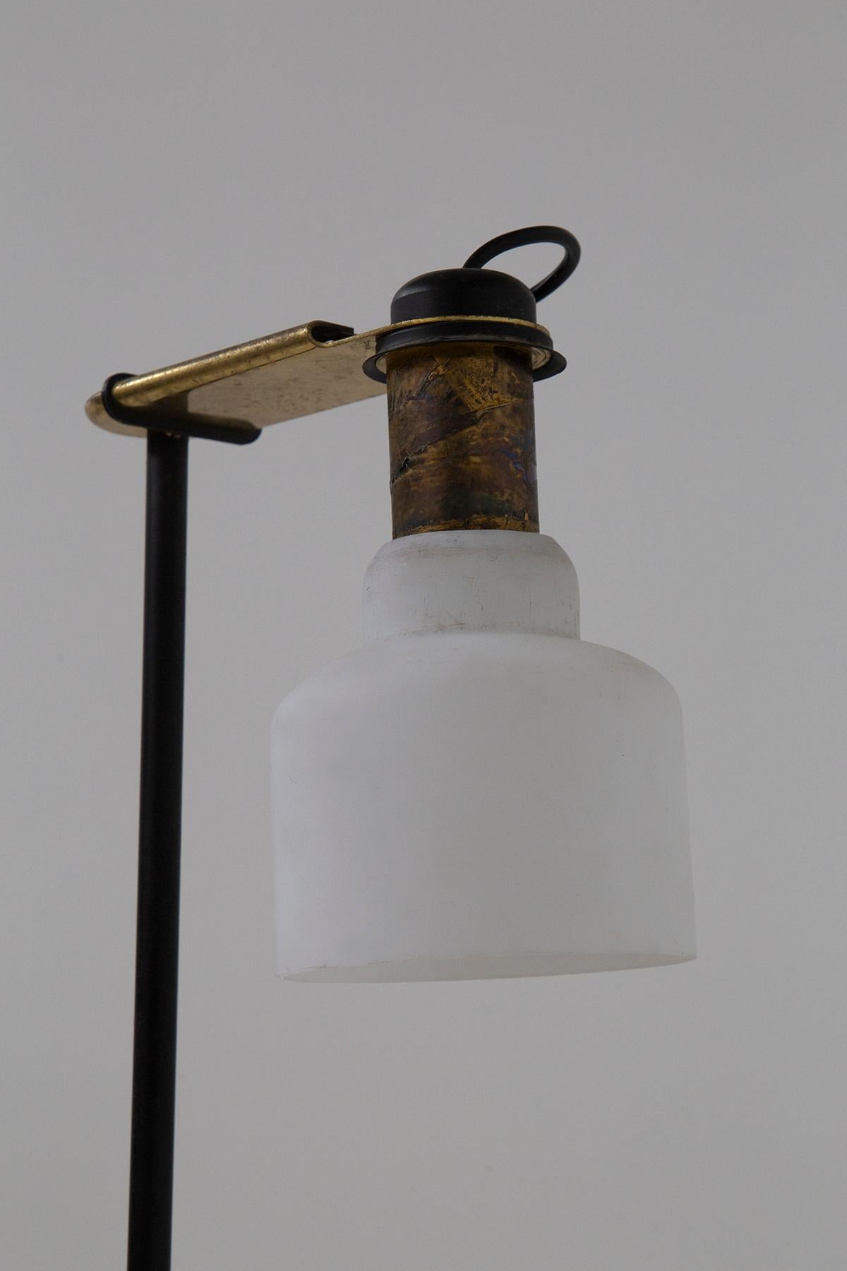 Mid-20th Century Vintage Italian Attr. a Oluce floor lamp in brass and opal glass For Sale