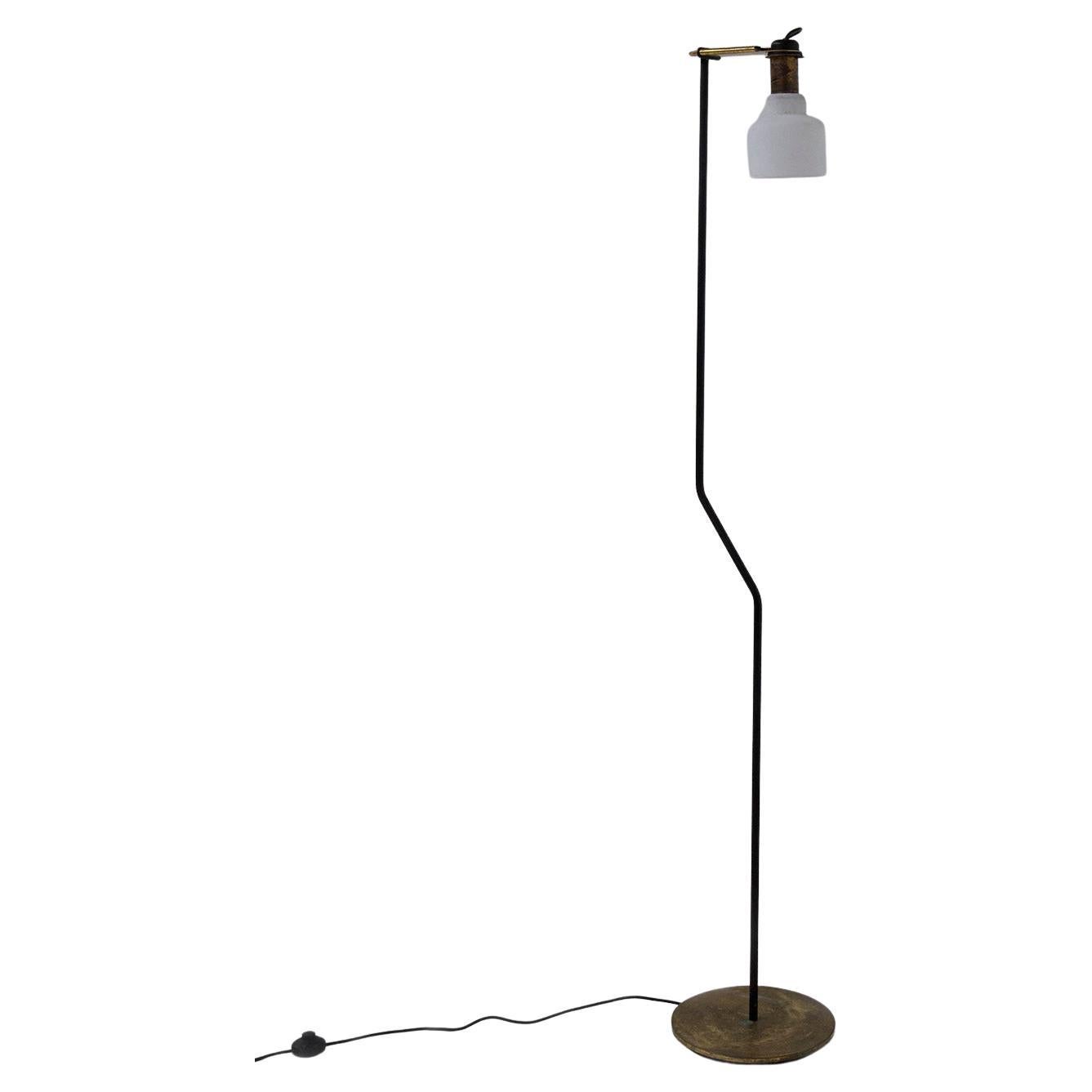 Vintage Italian Attr. a Oluce floor lamp in brass and opal glass For Sale