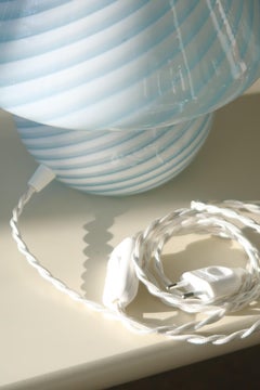 Italienische Babyblaue Murano Candy Swirl Pilzlampe, Pilz