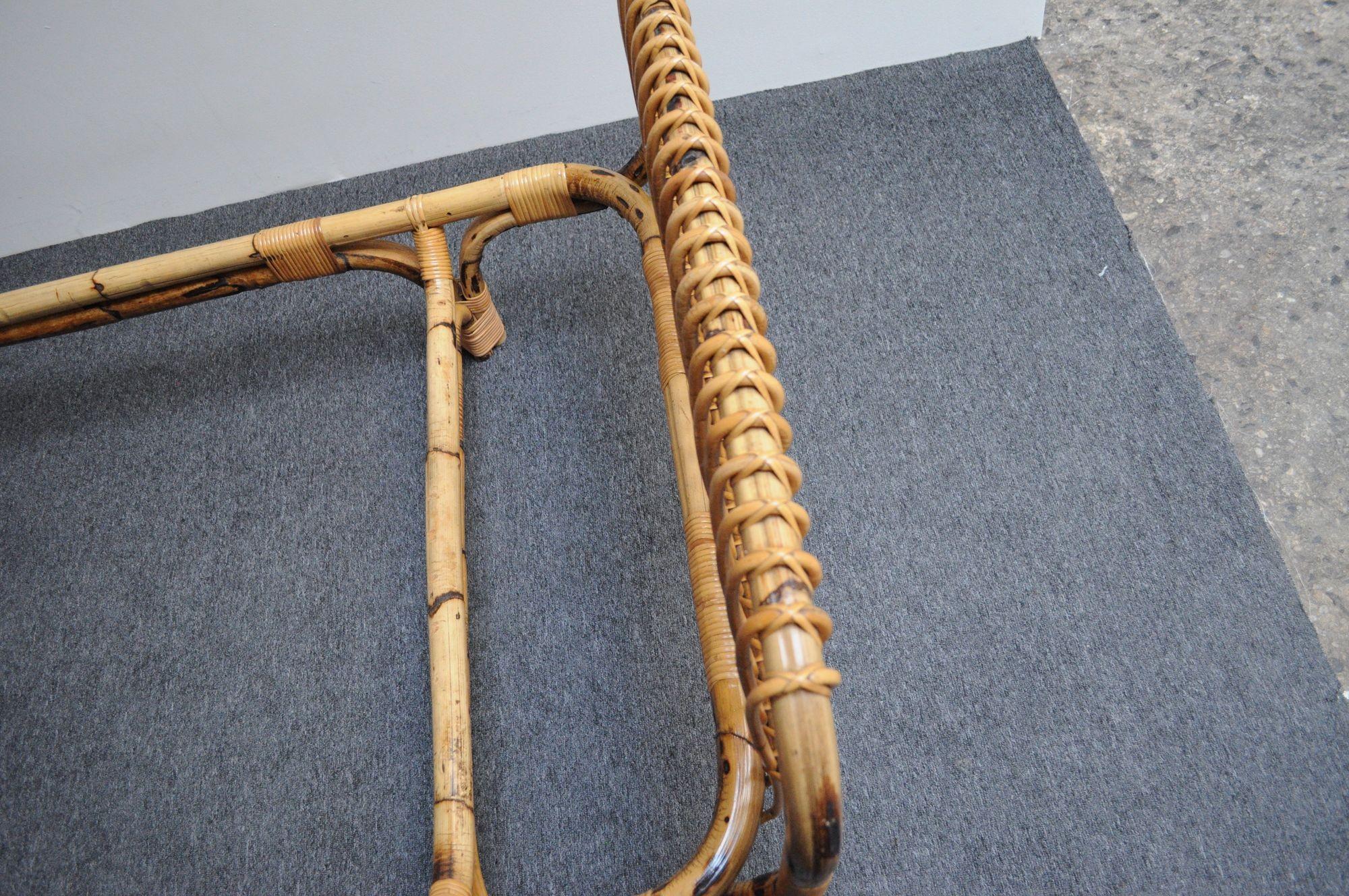 Vintage Italian Bamboo and Rattan Daybed by Tito Agnoli for Bonacina 11
