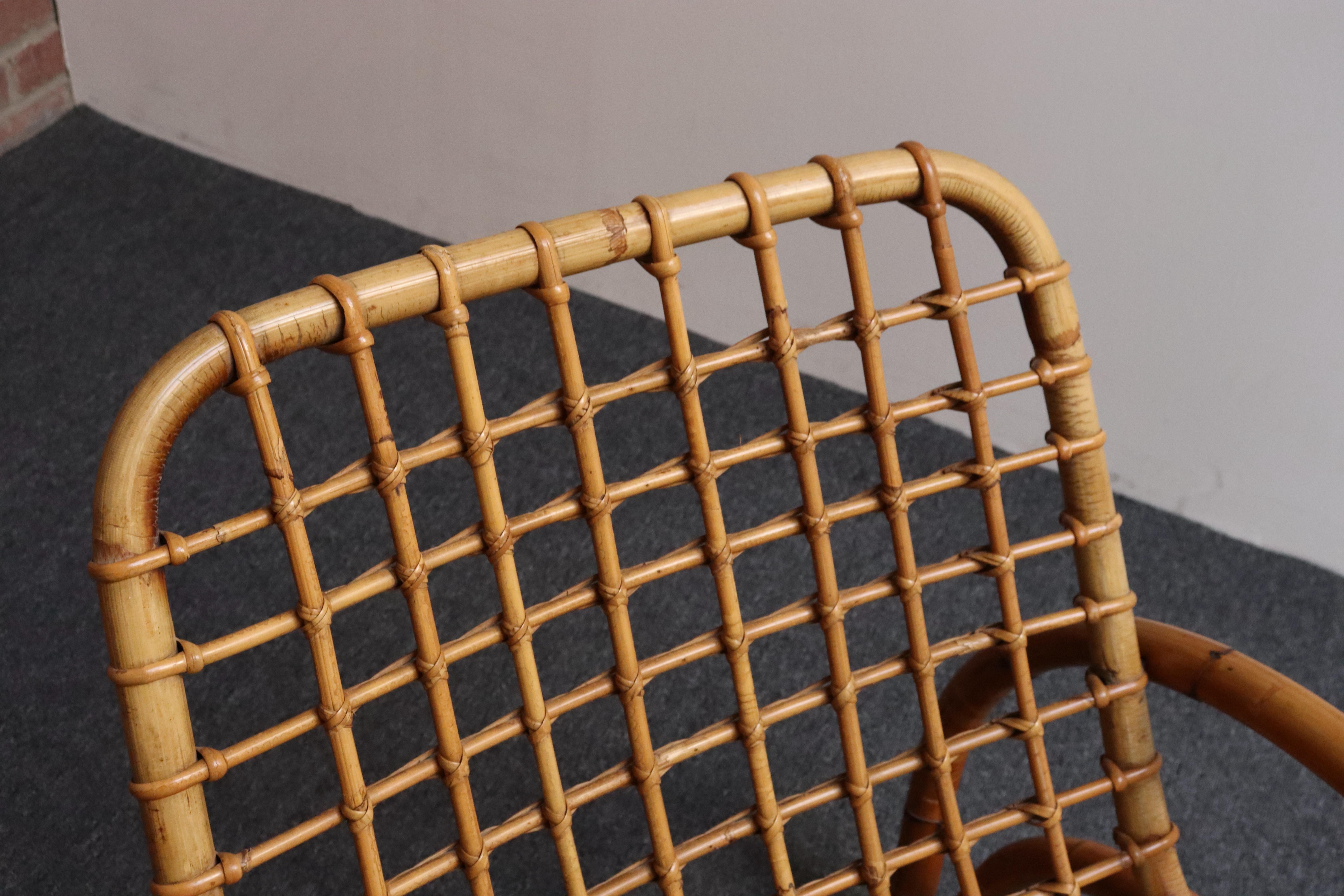 Vintage Italian Bamboo and Wicker Sculptural Lounge Chair mit zusätzlichen Polstern im Angebot 3