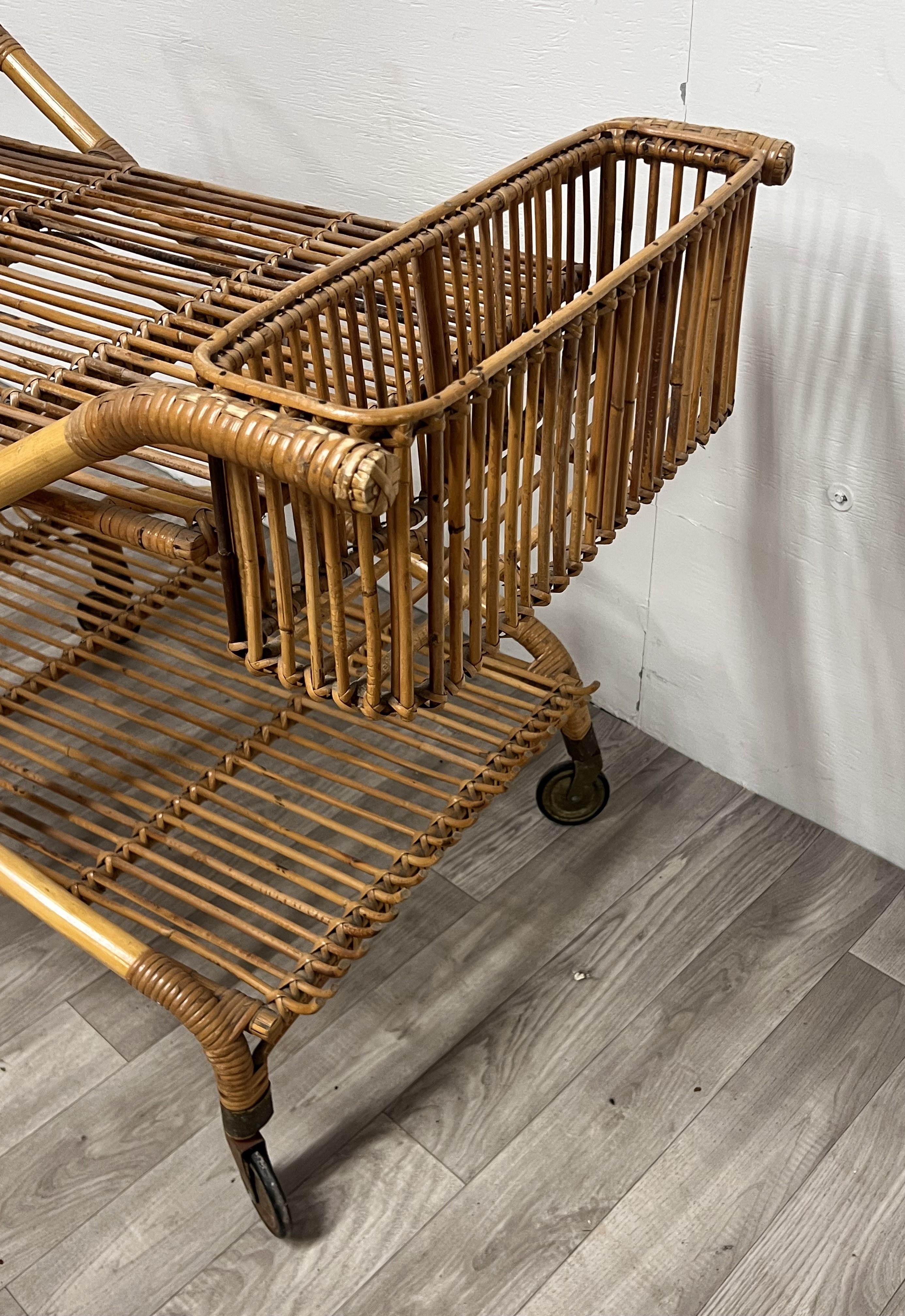 Italienischer Barwagen/Trolley aus Bambus im Vintage-Stil im Angebot 1