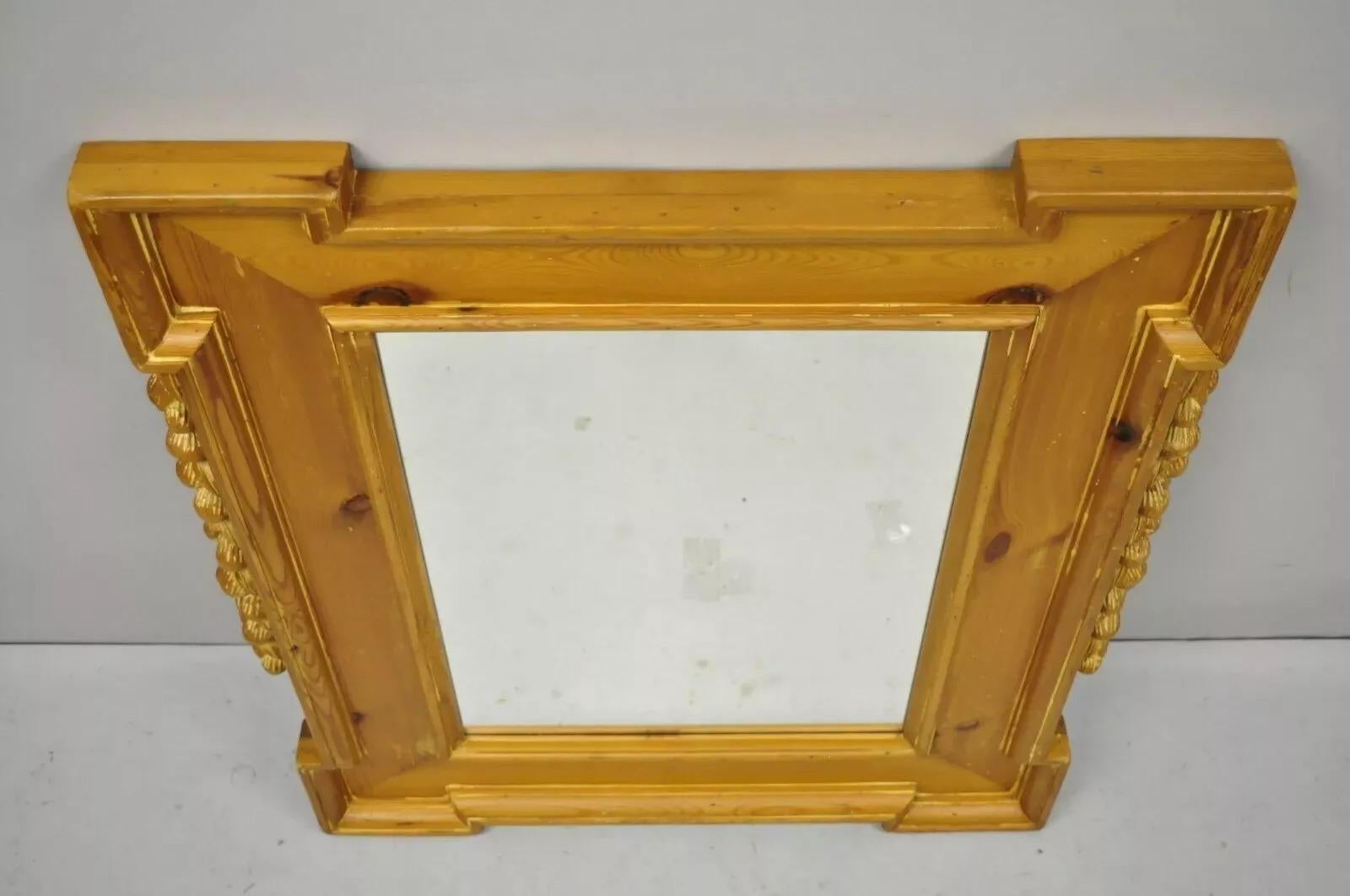 Specchio da parete vintage in stile barocco italiano, intagliato in legno di pino nodoso, francese e di campagna in vendita 3