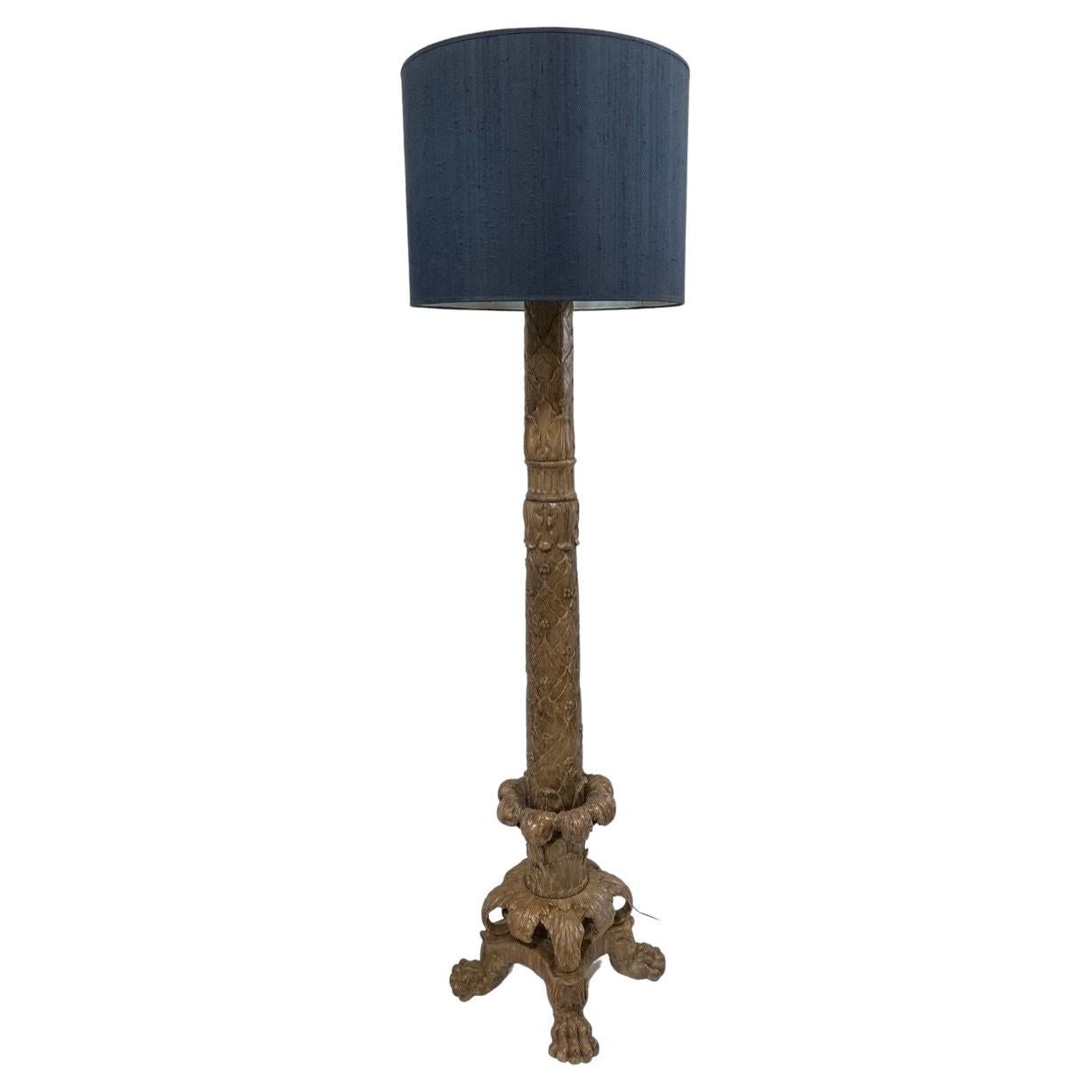 Lampadaire italien vintage de style baroque en bois sculpté à la main