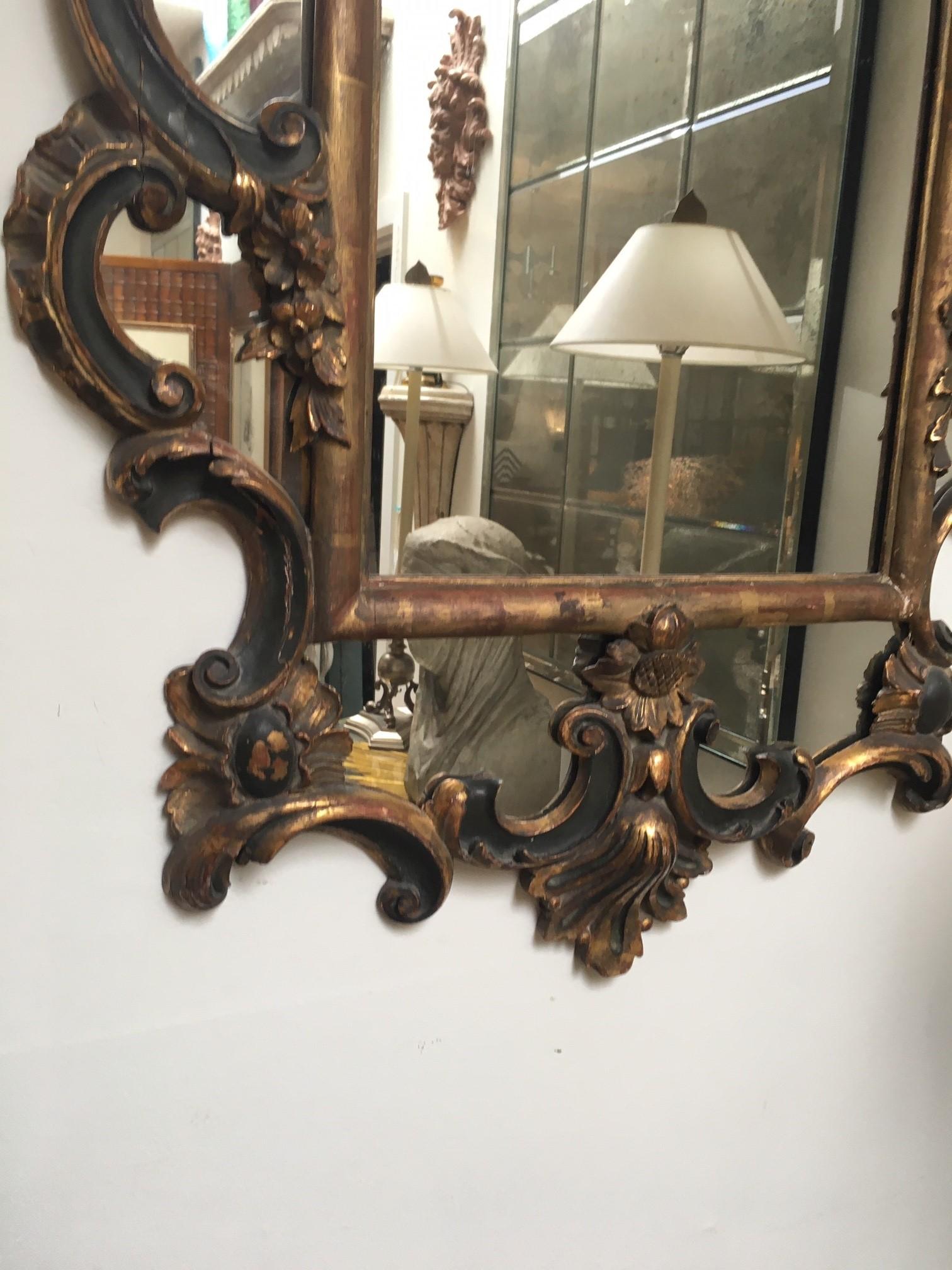 Vintage-Wandspiegel im italienischen Barockstil, teilweise vergoldet, dekoriert mit Blumenköpfen, Vintage im Angebot 4