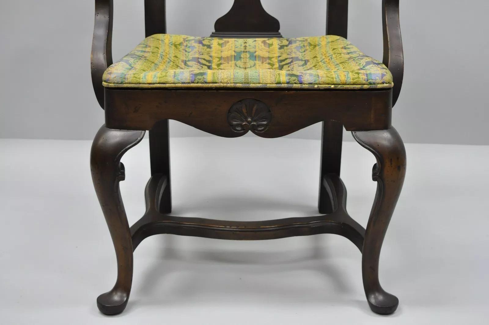 Inconnu Paire de fauteuils de salle à manger à haut dossier de style rococo suédois baroque italien vintage en vente