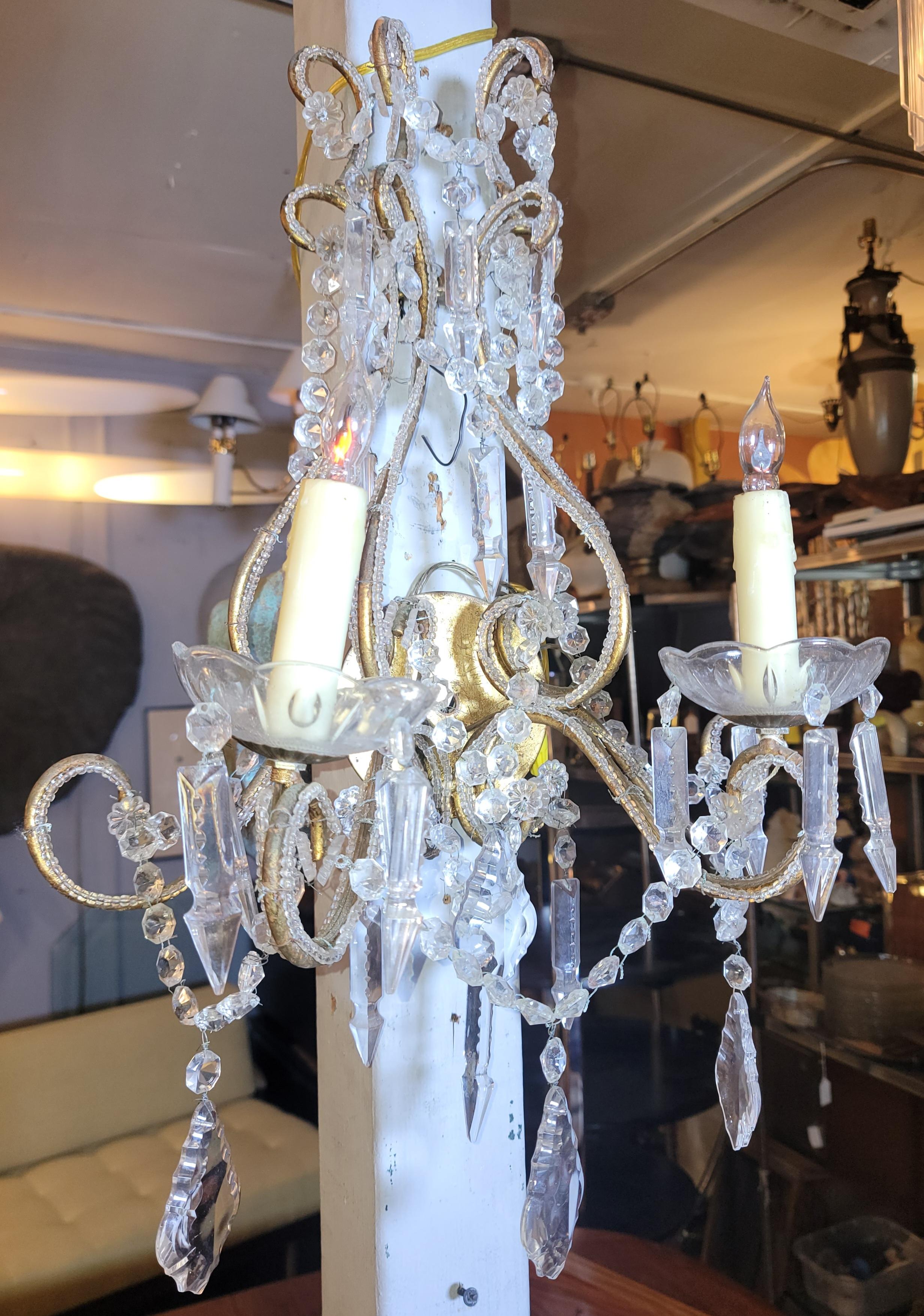 Vintage Italian Beaded Crystal and Brass Sconce In Good Condition In Pasadena, CA