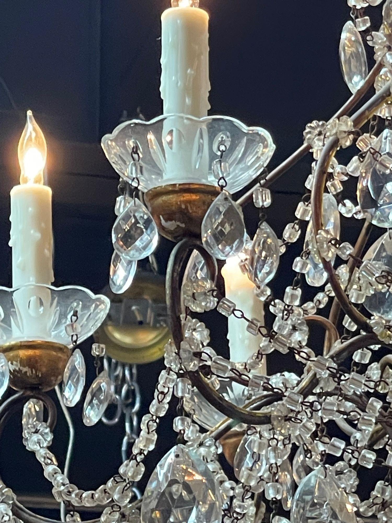 Vintage Italian Beaded Crystal and Giltwood Chandelier For Sale 2