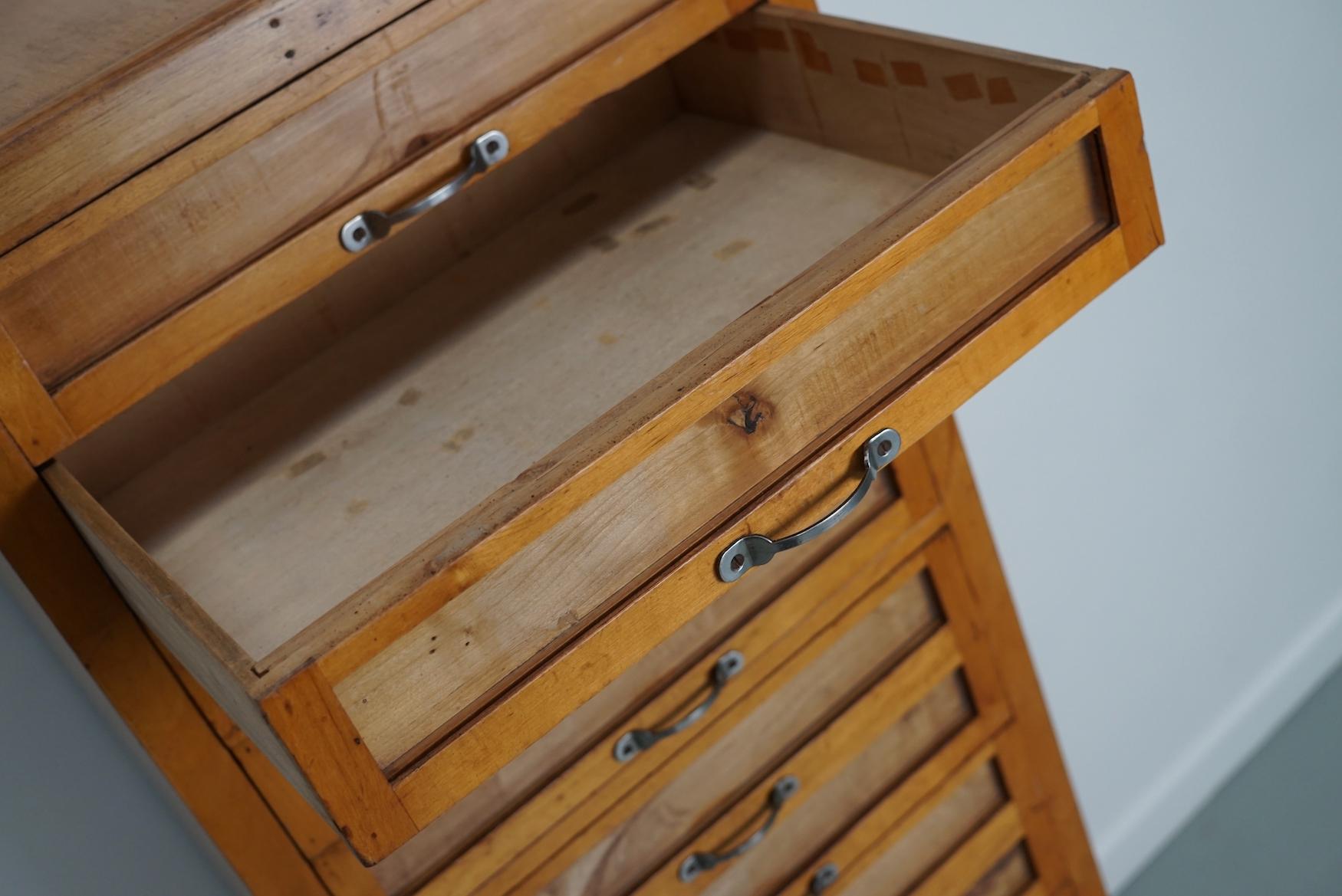 Meuble de rangement Haberdashery en hêtre italien vintage, années 1950 en vente 9