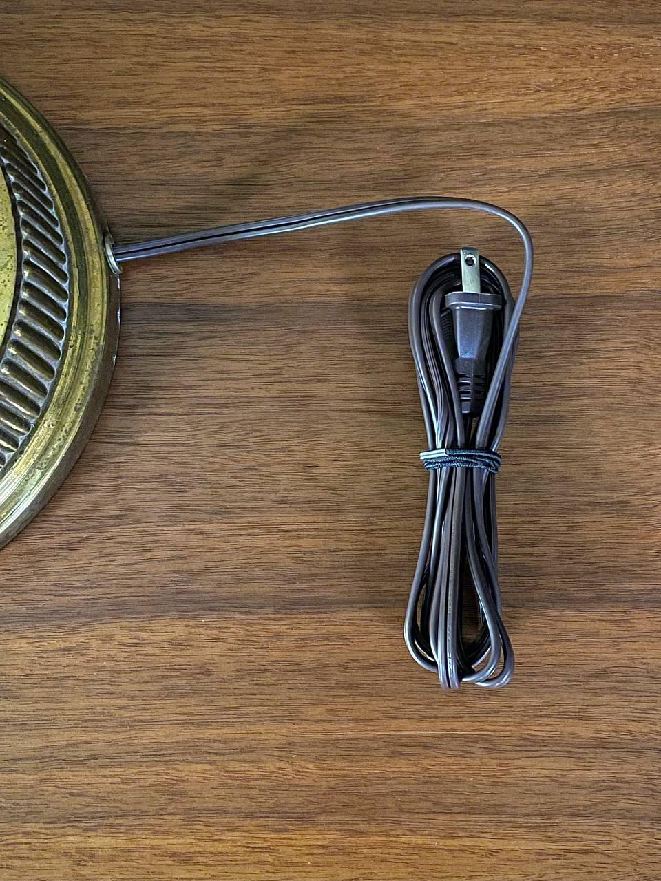 Vintage Italian Beige Lámpara de mesa de cristal de Murano Latón en venta