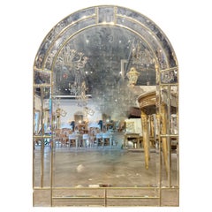 Vintage Italian Glass Beveled and Brass Arch Top Mirror (Miroir en arc de cercle en verre biseauté et laiton)