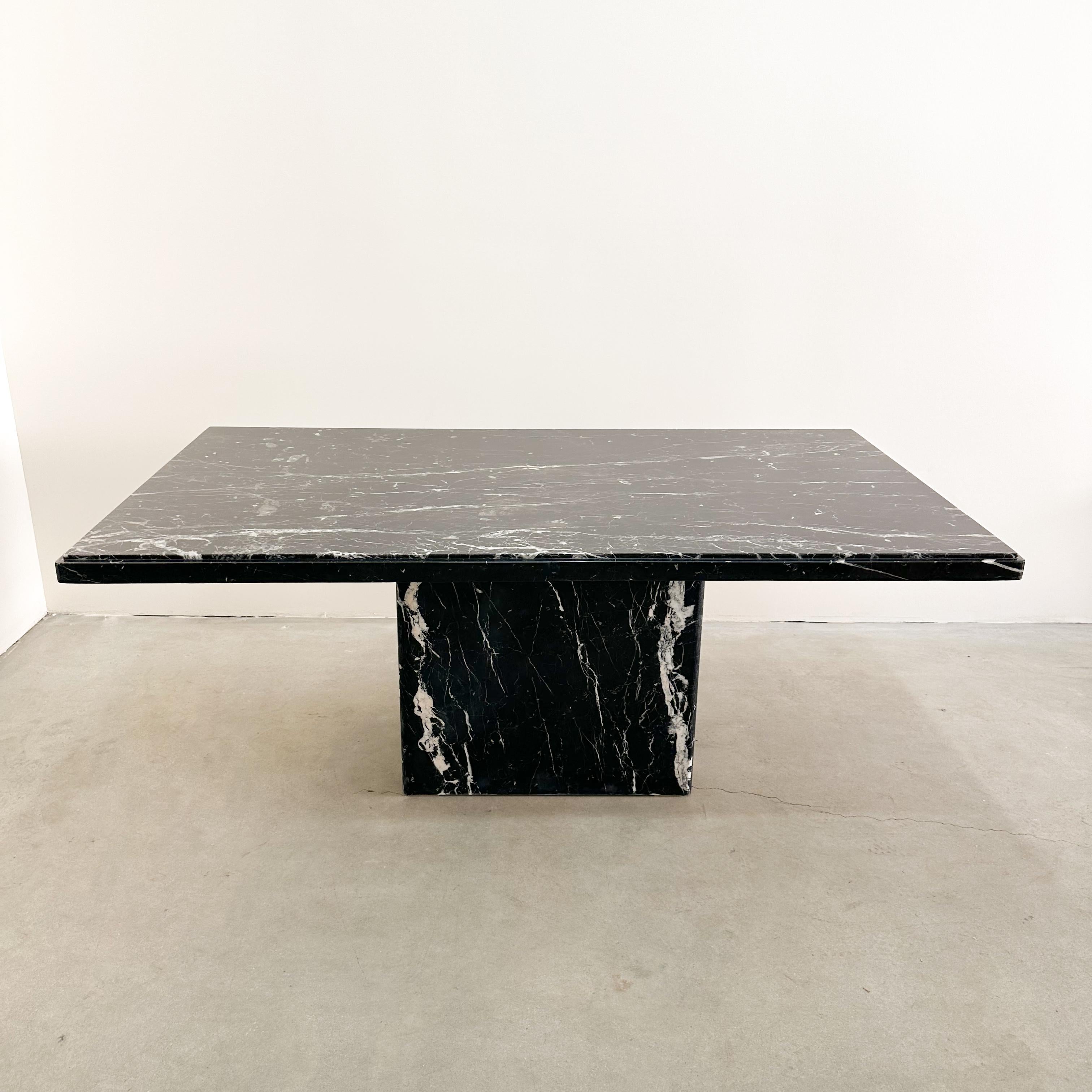 Late 20th Century Vintage Italian Black And White Rectangle Marble Dining Table For Sale