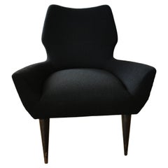 Vintage Italienisch Schwarzer Sessel Mitte des Jahrhunderts