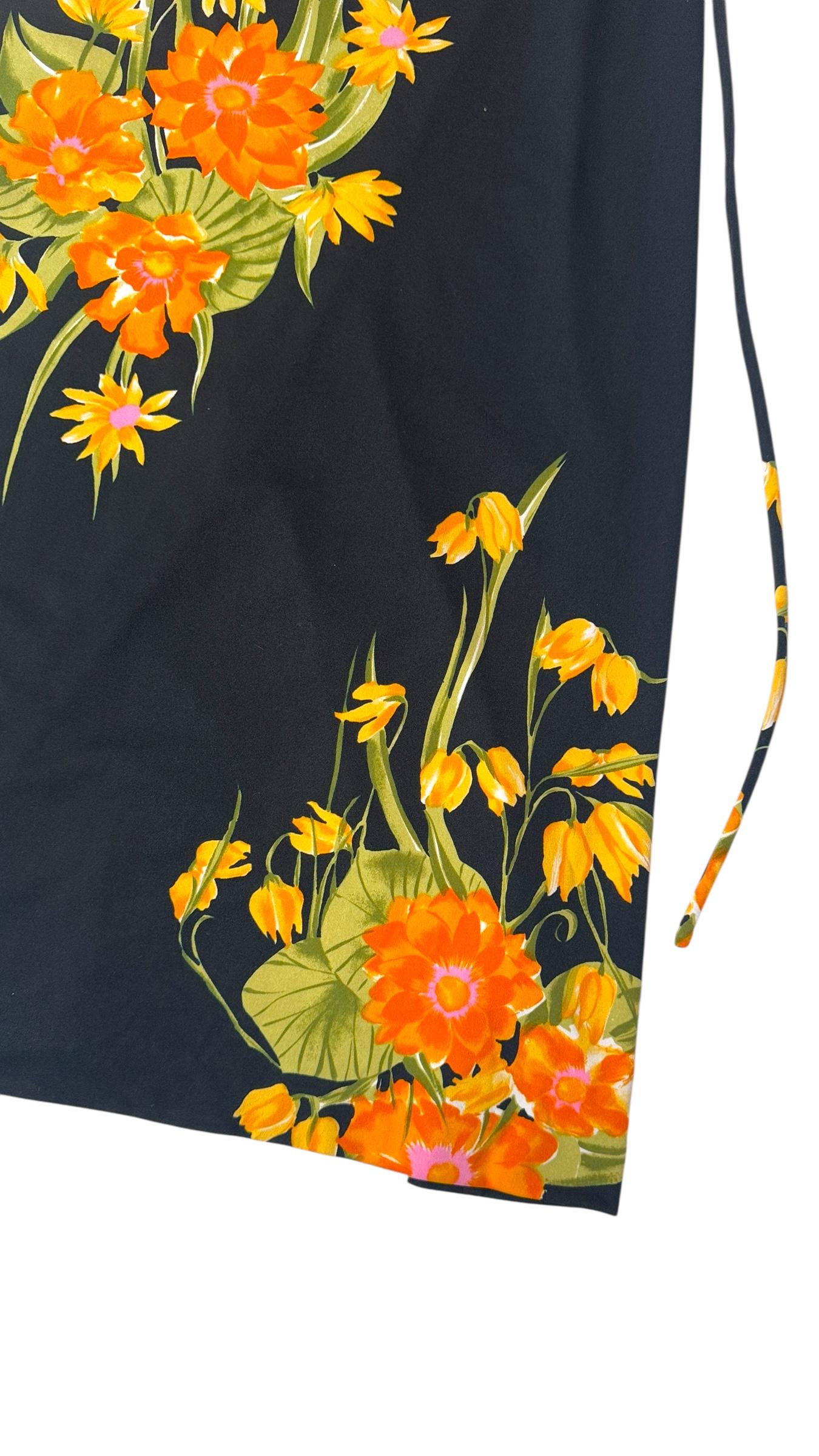 Maxi Vestido Vintage Italiano Floral Negro en Viscosa con Lazo en la Cintura en venta 10