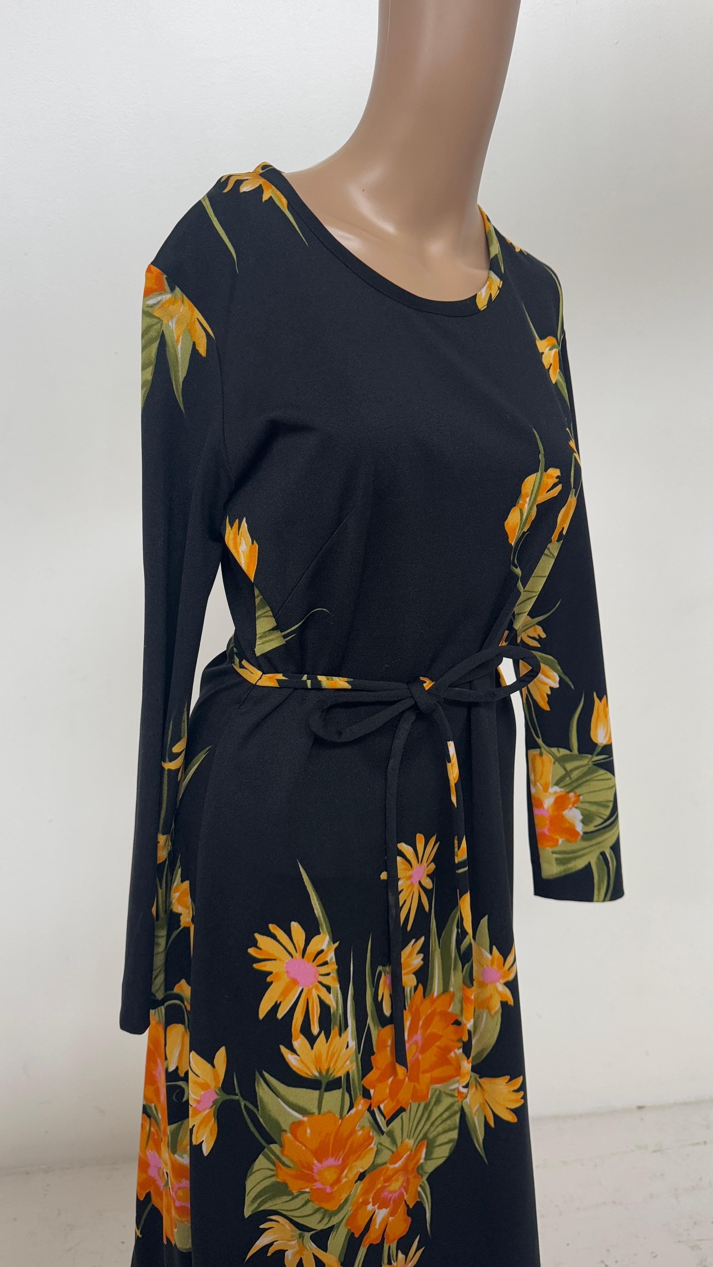Maxi Vestido Vintage Italiano Floral Negro en Viscosa con Lazo en la Cintura en Excelente estado para la venta en Milano, IT