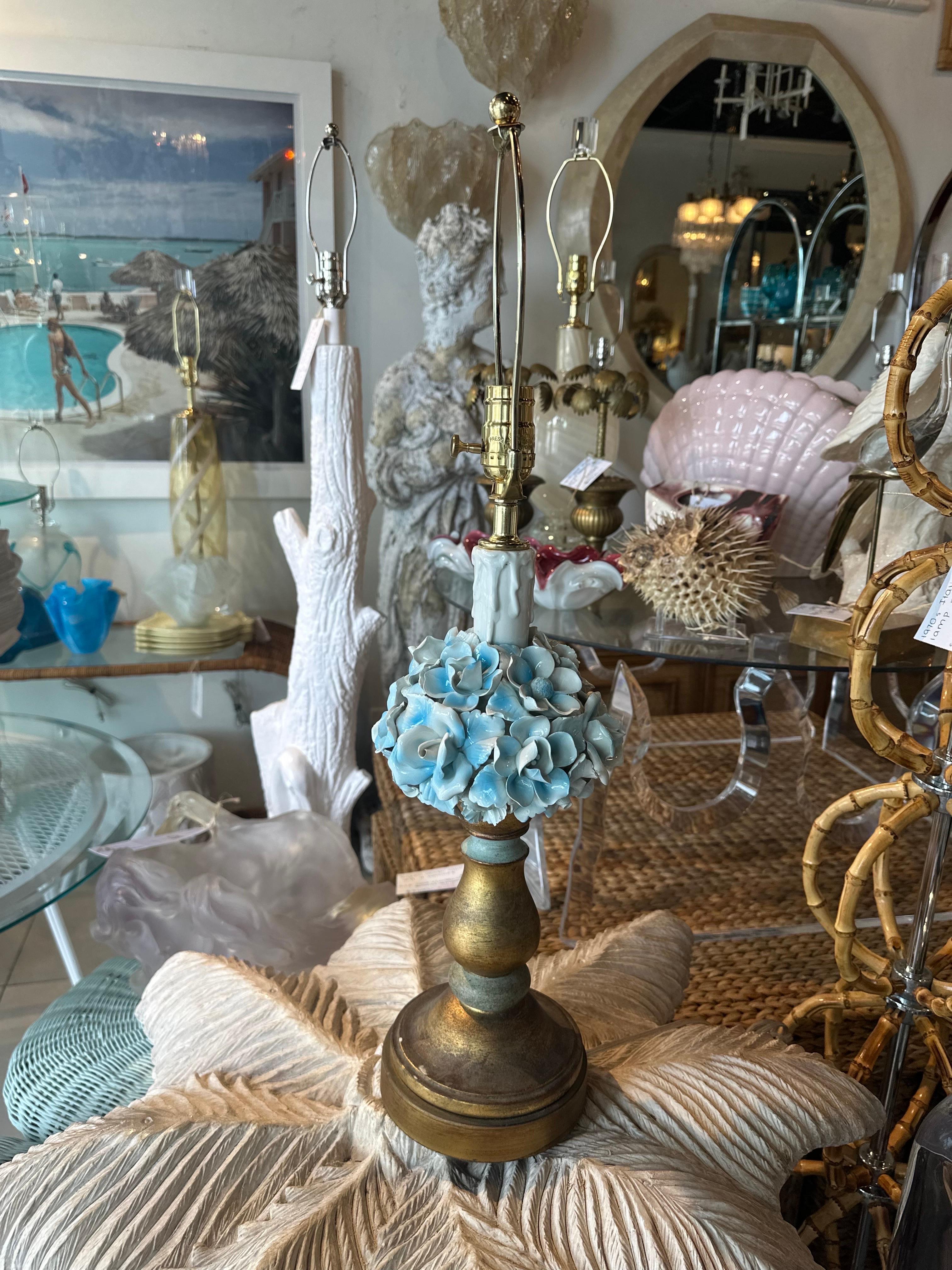 Vintage Italian Blue Porcelain Rose Table Lamp Painted Tole  For Sale 1