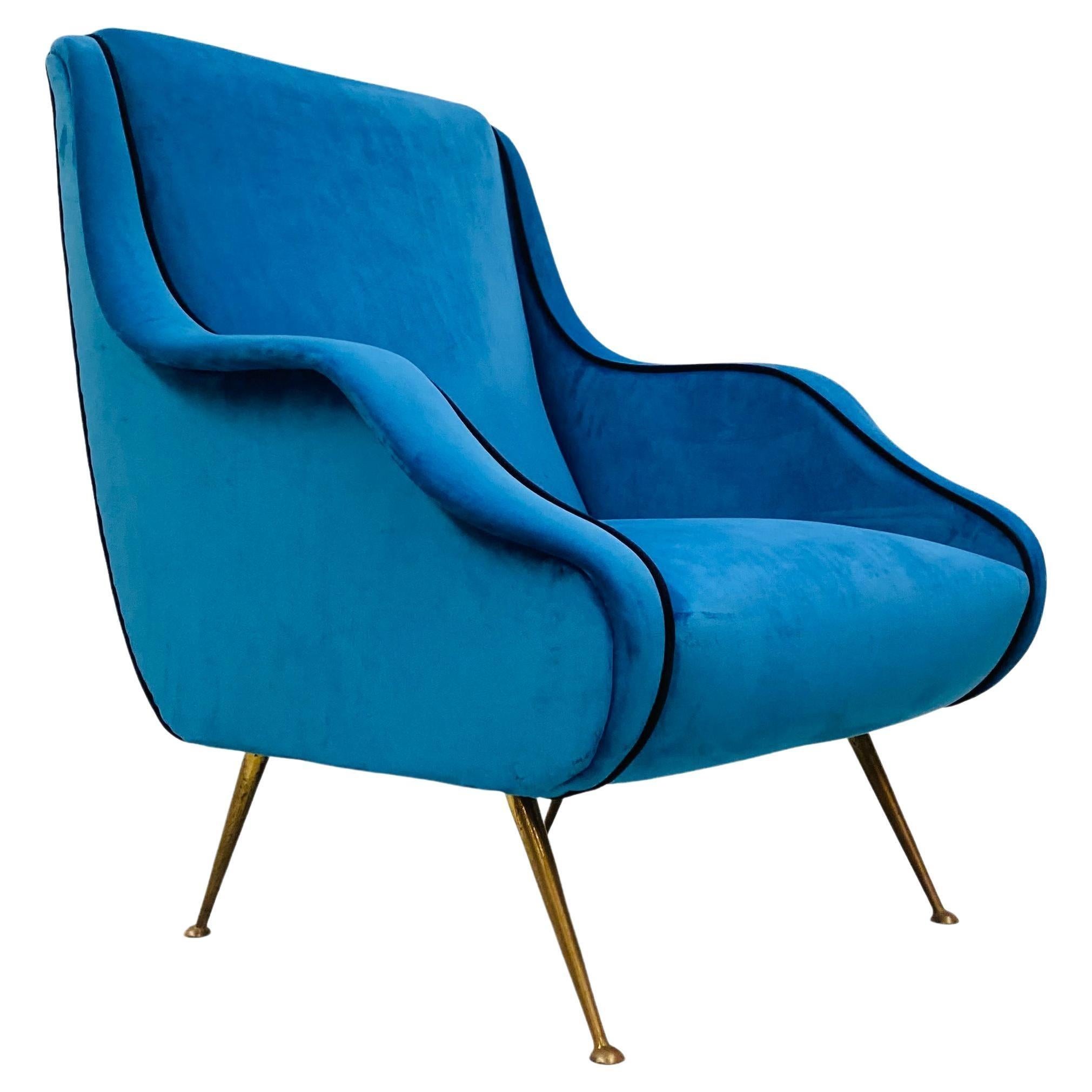 Vintage Italian Blue Velvet Armchair with Brass Legs by Carlo de Carli, 1950s For Sale 7