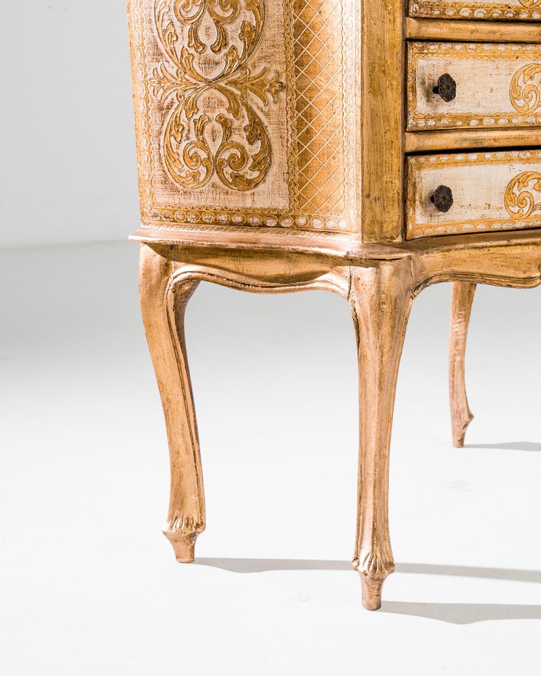 Vintage Italian Bombé Chest of Drawers at 1stDibs