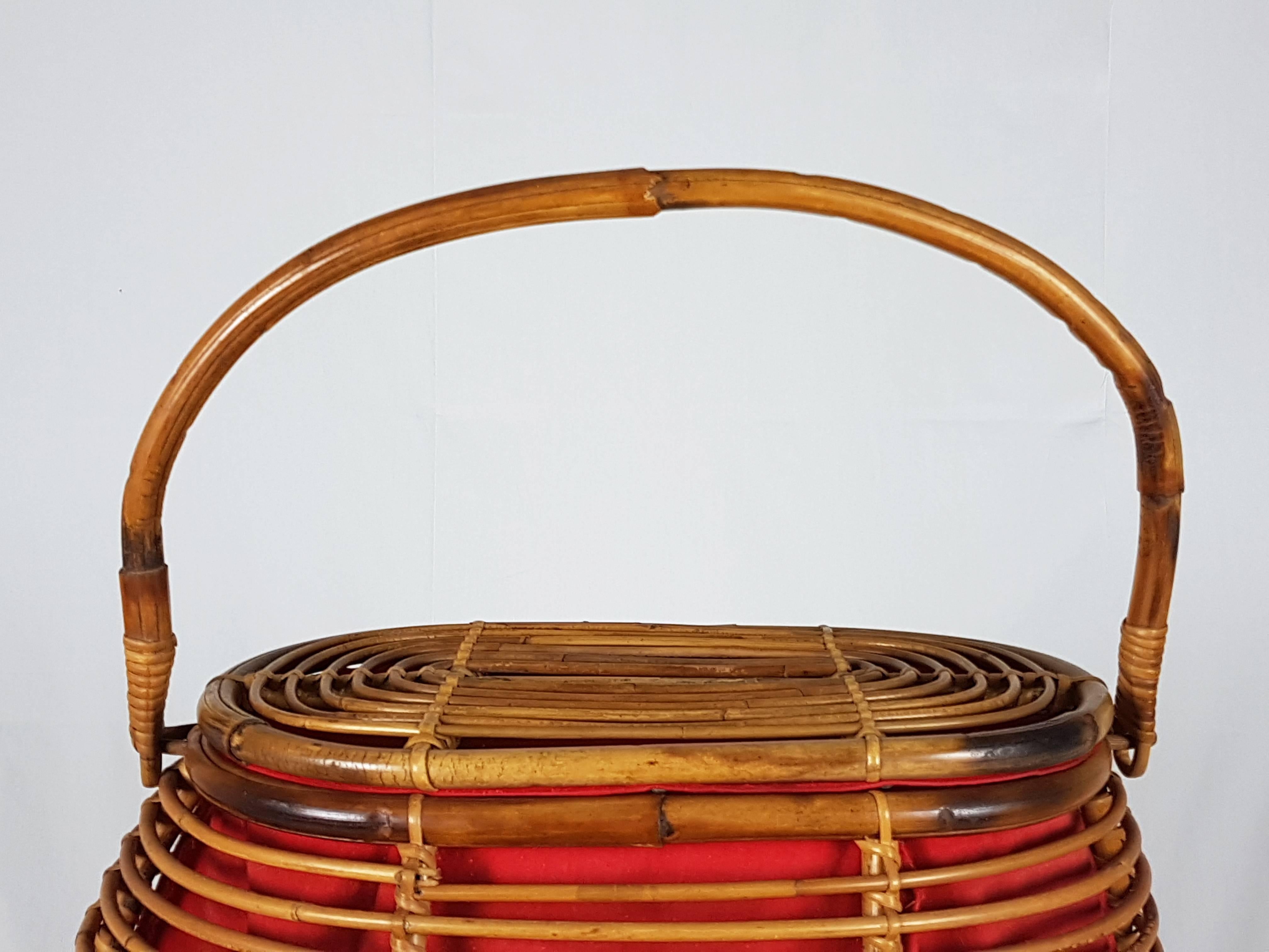 Vintage Italian Rattan 1960s Glove Box/Magazine Rack with Red Fabric For Sale 4