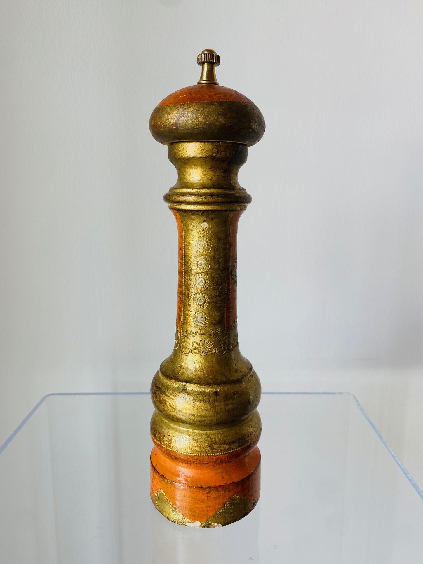 Wood Vintage Italian Borghese Style Pepper Mill  Made in Italy For Sale