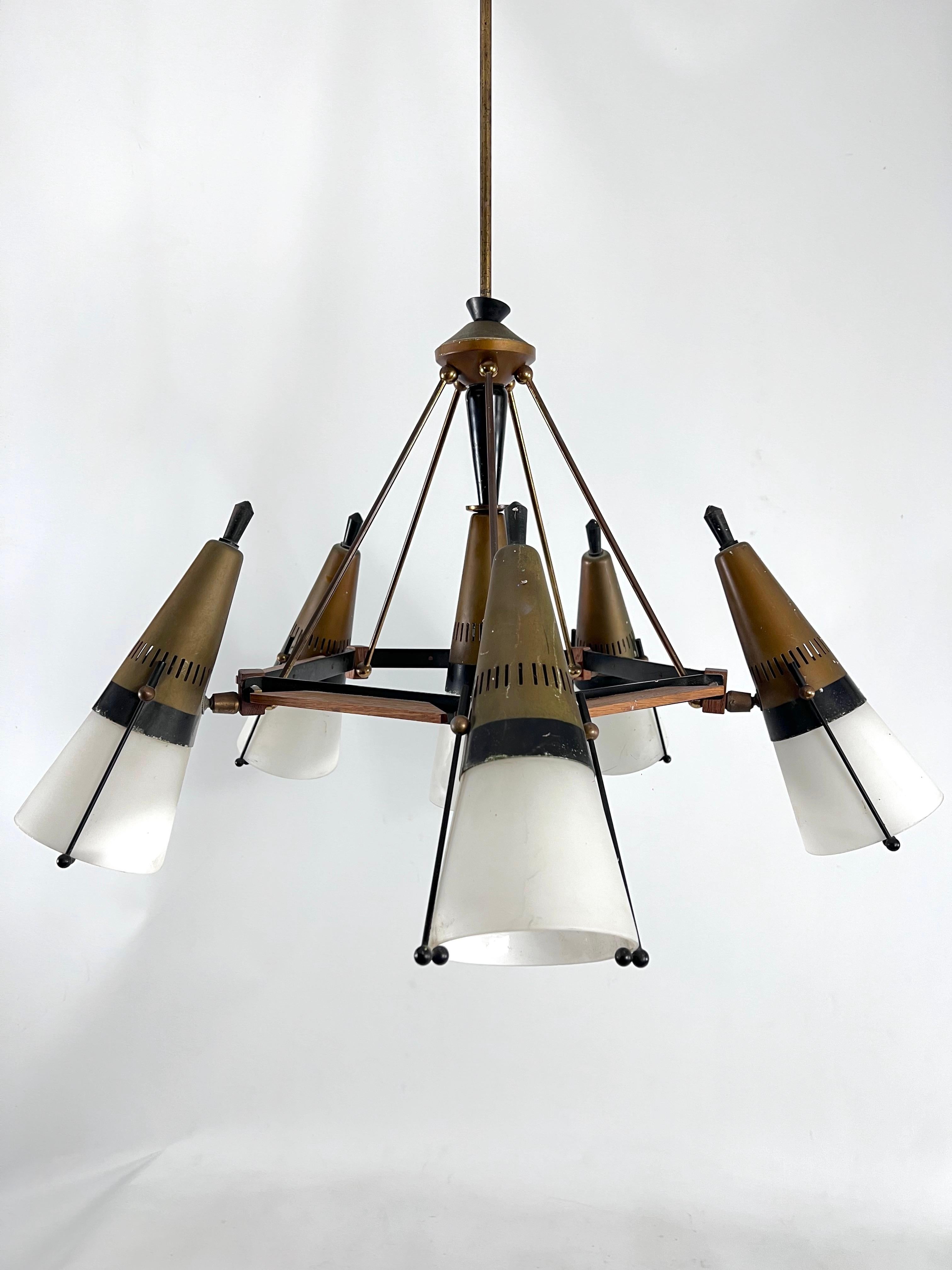 Rare Mid-Century Modern sputnik chandelier by Stilnovo. Italy 1950s For Sale 9