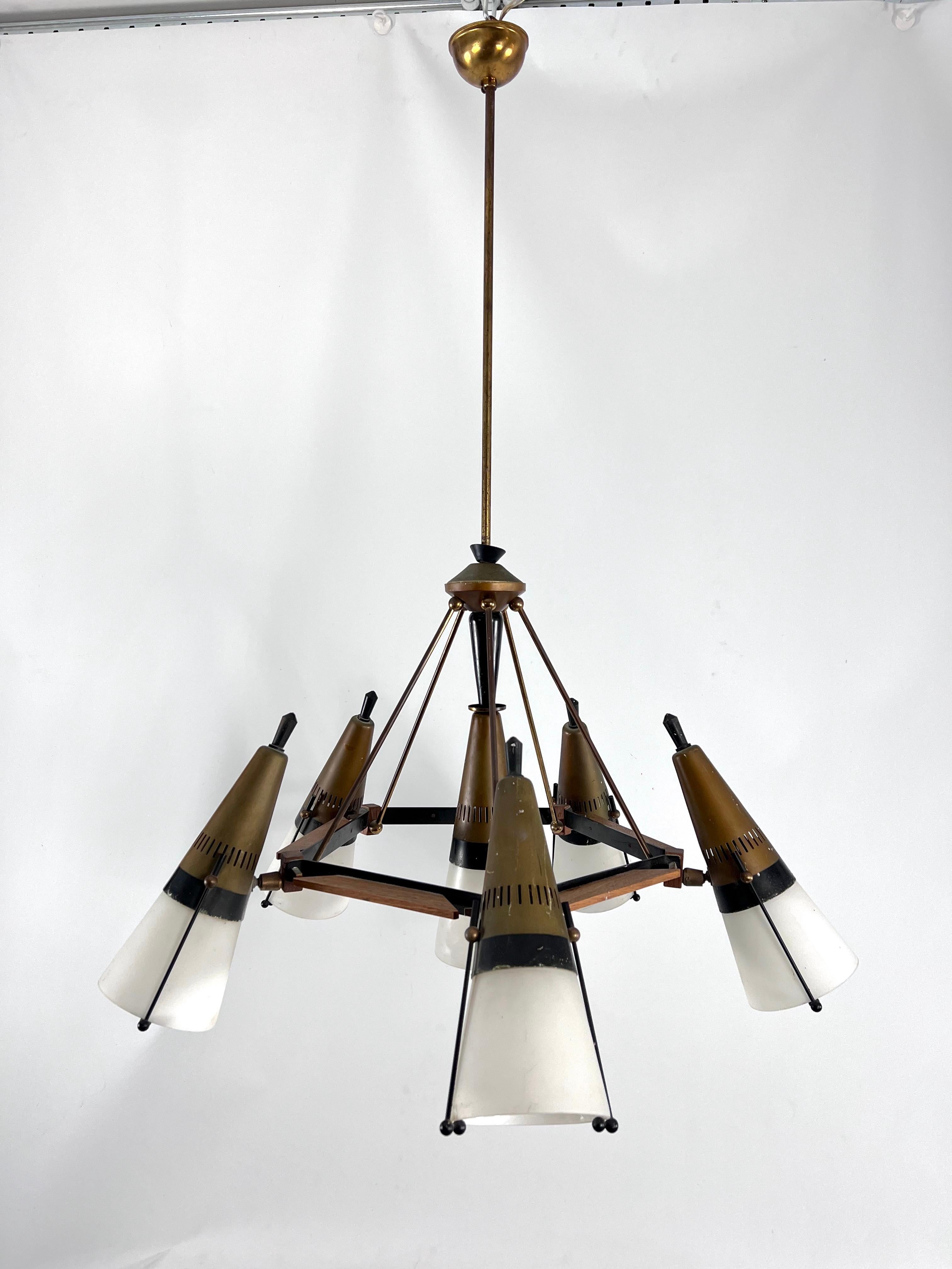 Rare Mid-Century Modern sputnik chandelier by Stilnovo. Italy 1950s For Sale 10