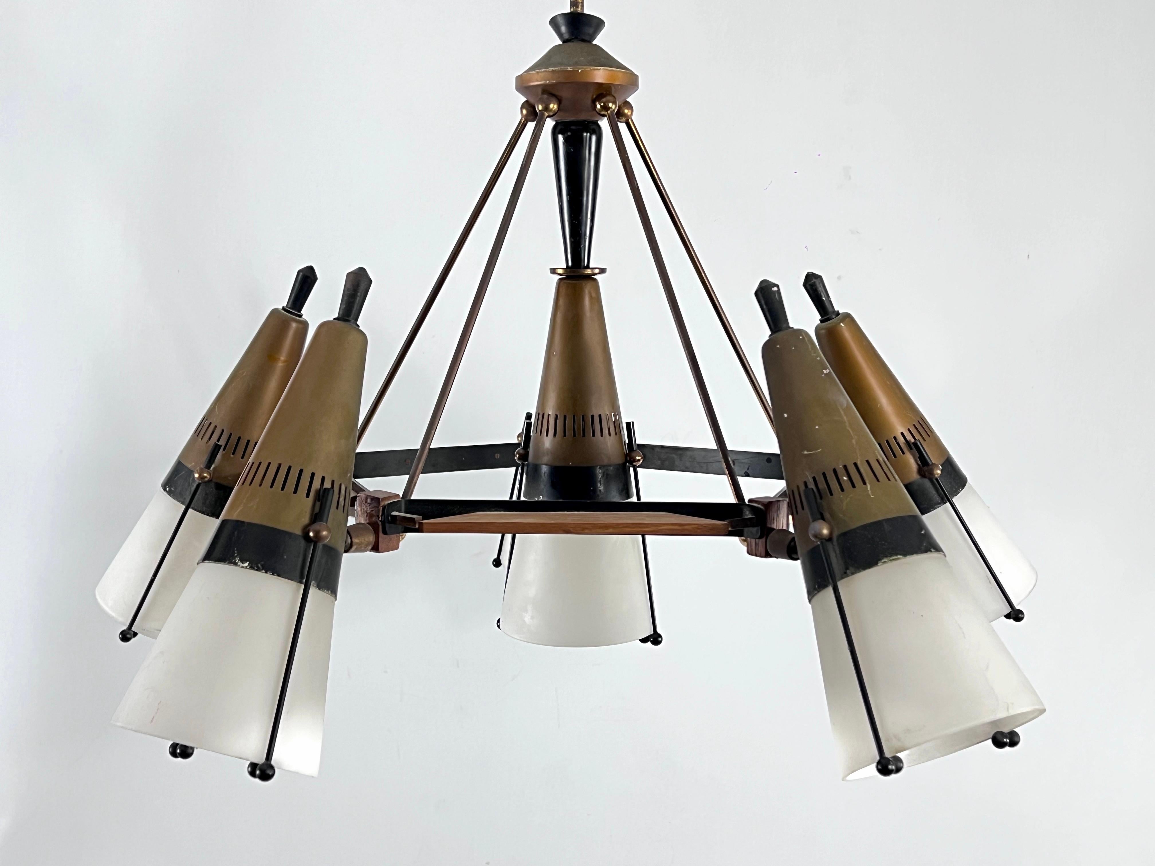 Rare Mid-Century Modern sputnik chandelier by Stilnovo. Italy 1950s For Sale 1