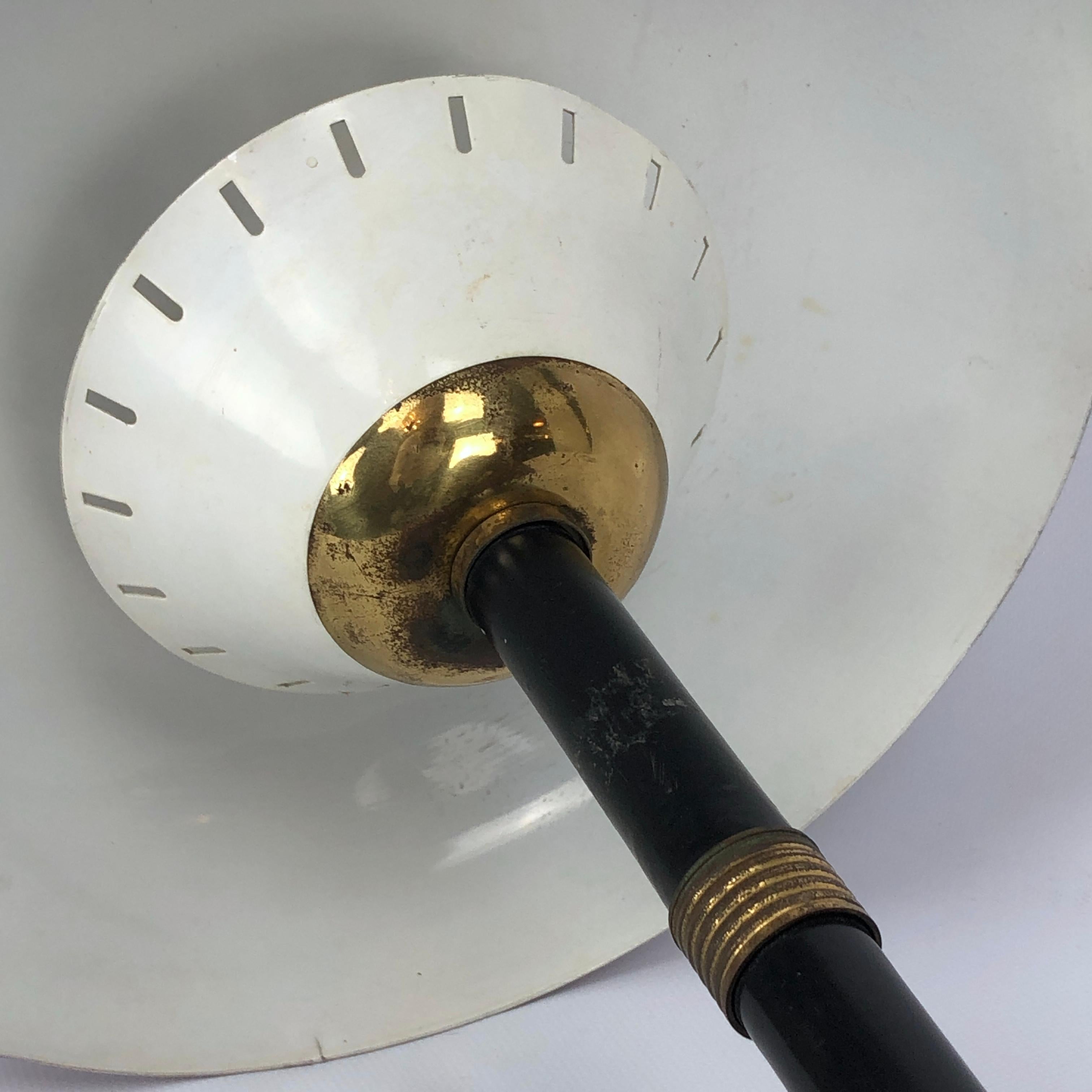Vintage Italian Brass and Lacquer Table Lamp from 50s For Sale 5