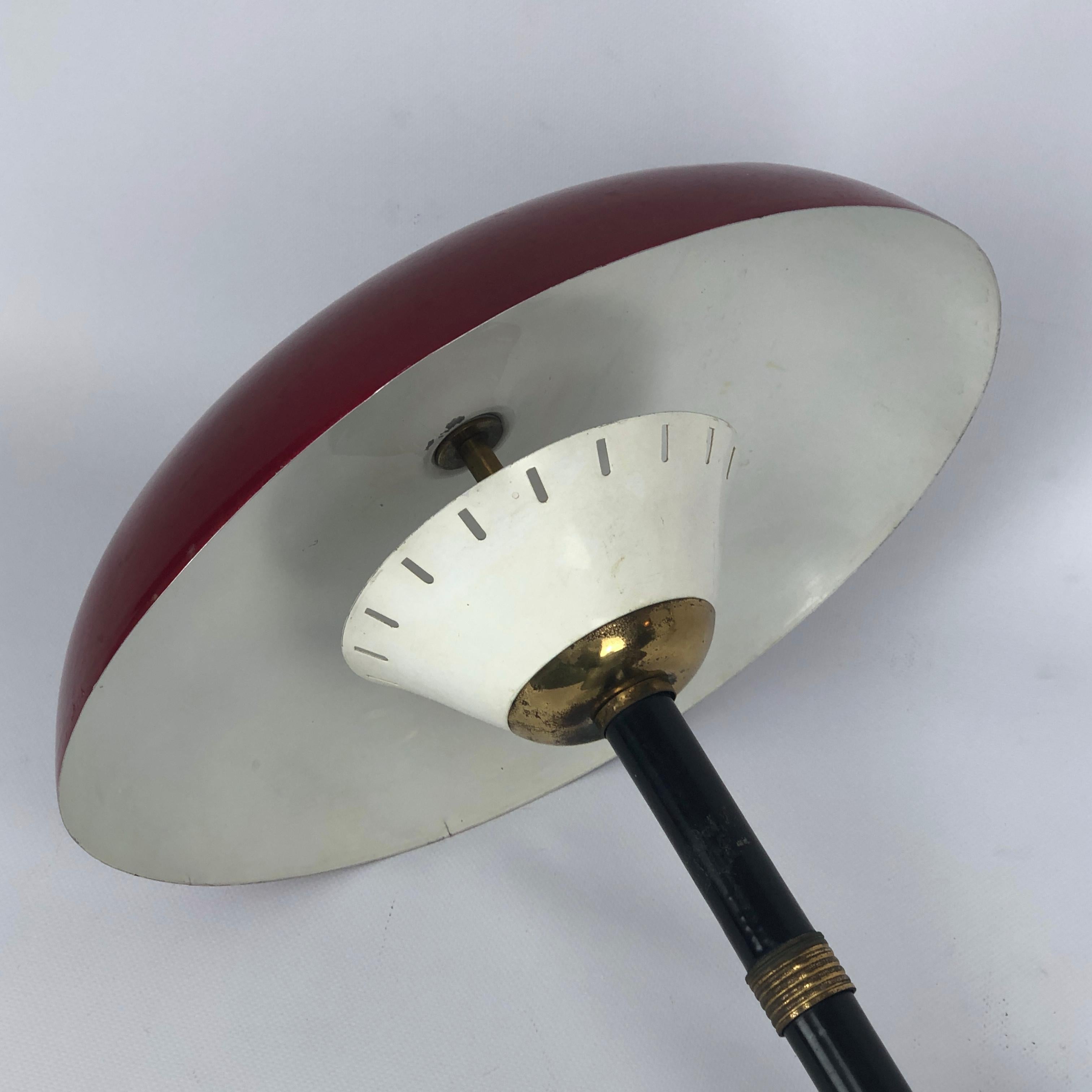 Vintage Italian Brass and Lacquer Table Lamp from 50s For Sale 4