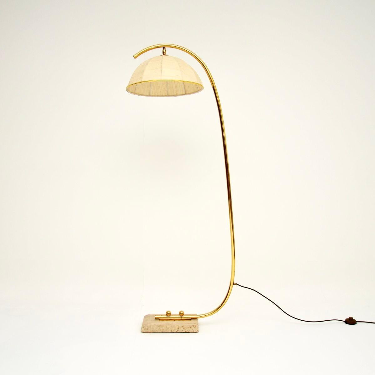 Vintage Italian Brass and Travertine Arc Floor Lamp Bon état à London, GB
