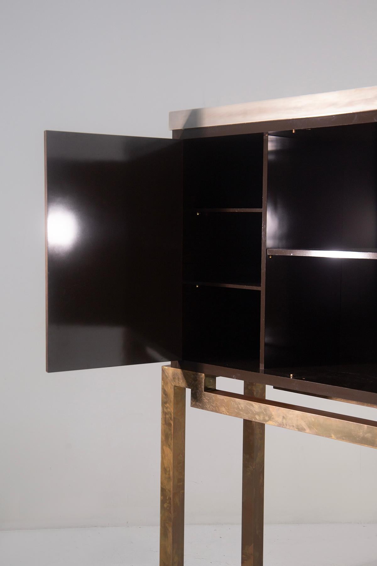 Brass Vintage Italian brass bar cabinet in Art Decò style
