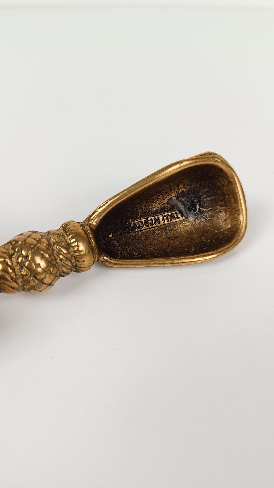 Vintage Italian Brass Bottle Opener Shaped as a Classic Theatre Bullion Tassel im Angebot 5