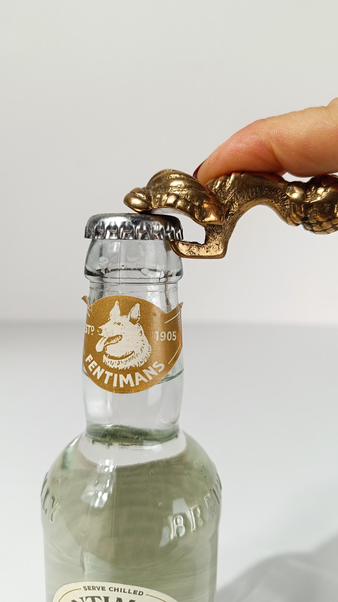 Vintage Italian Brass Bottle Opener Shaped as a Classic Theatre Bullion Tassel im Angebot 1