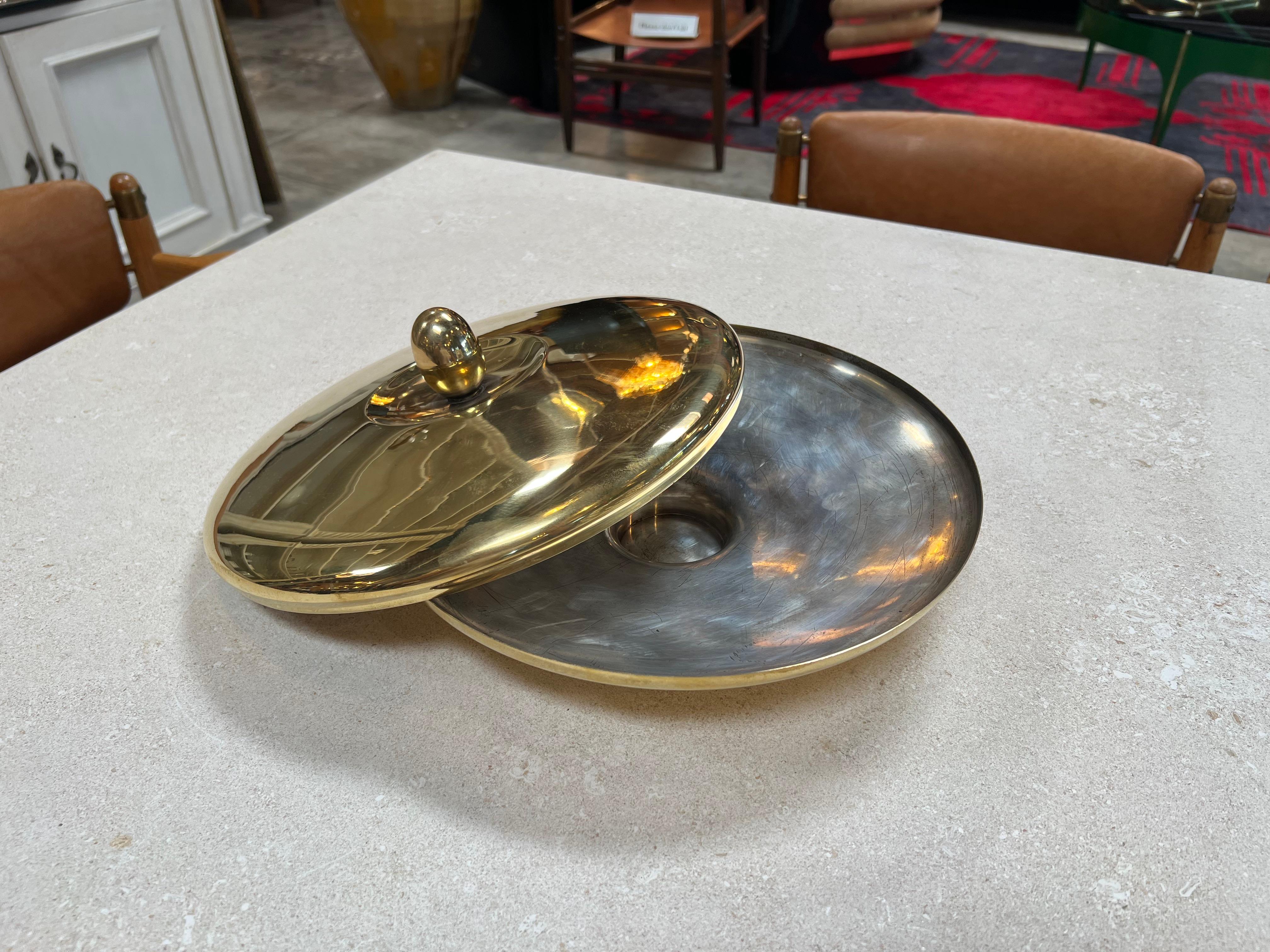 Vintage Italian Brass Center Bowl 1960s In Good Condition For Sale In Los Angeles, CA