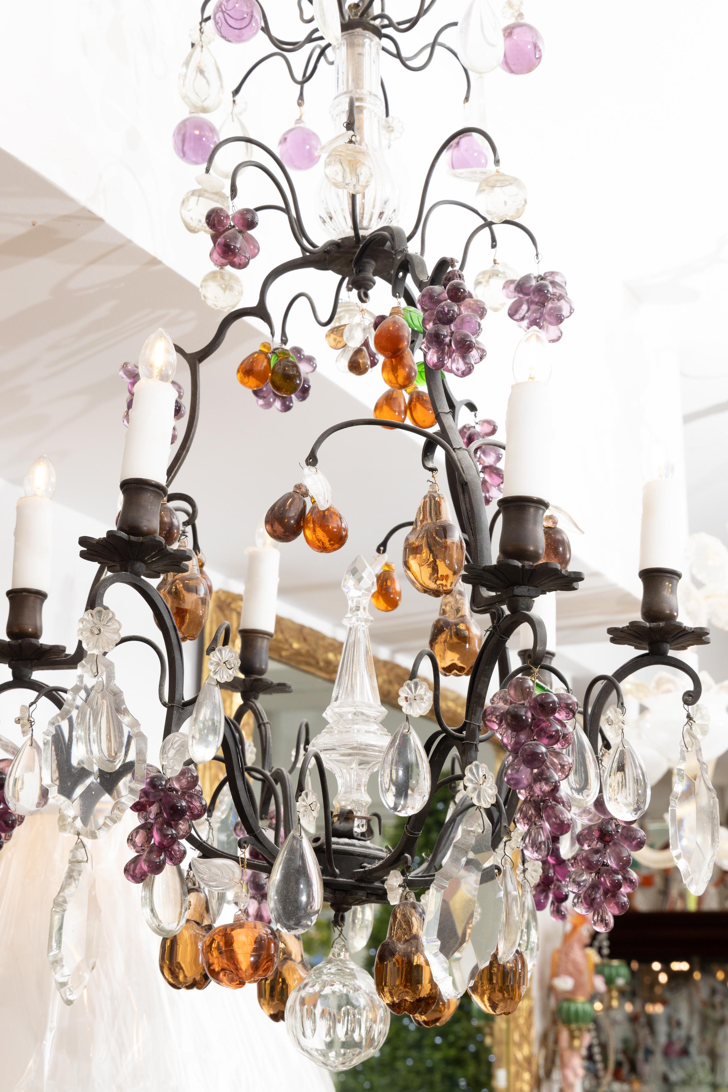 20th Century Vintage Italian Brass Chandelier with Clusters of Glass Fruit For Sale