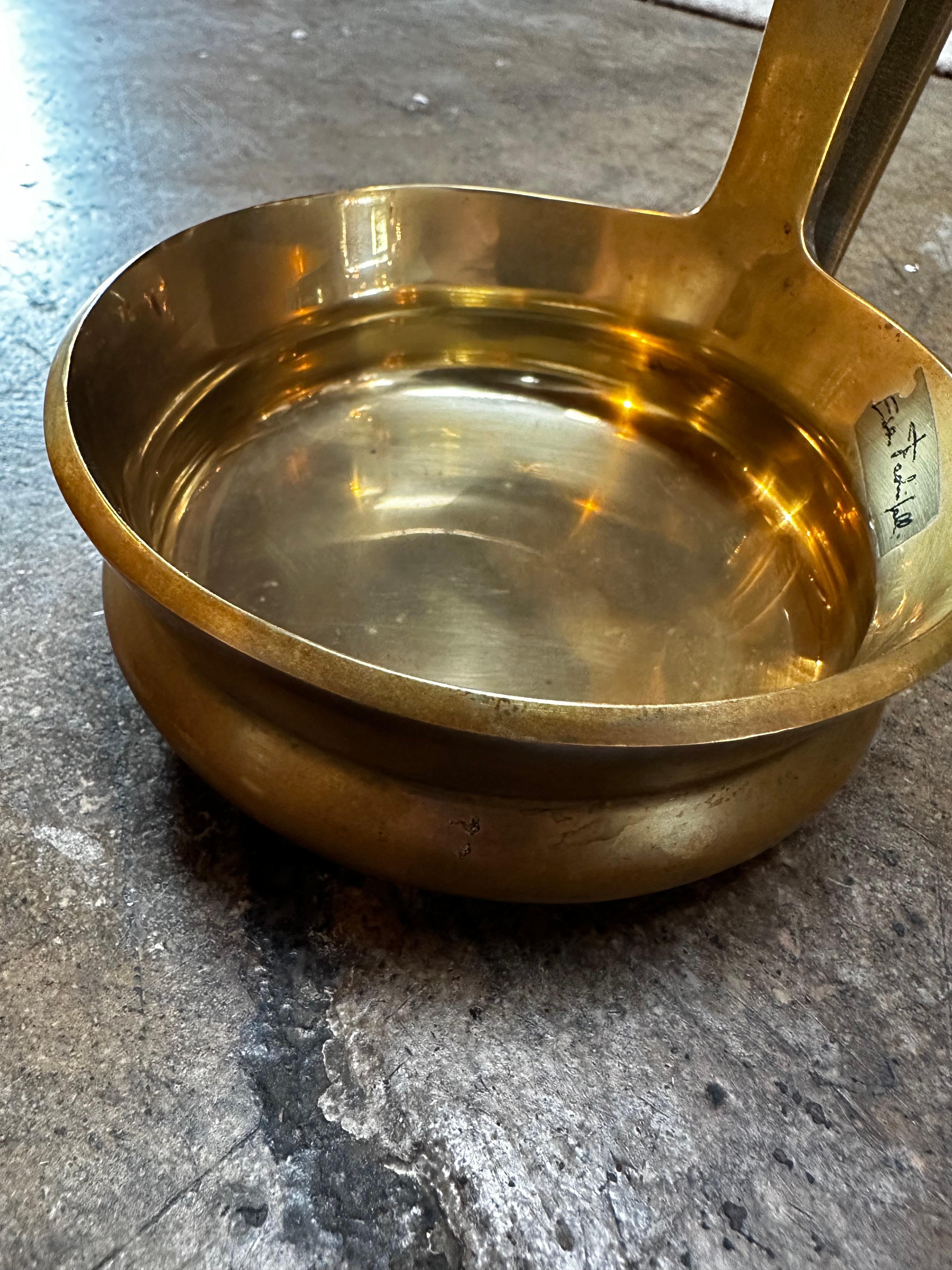 Vintage Italian Brass Decorative bowl 1980 For Sale 2
