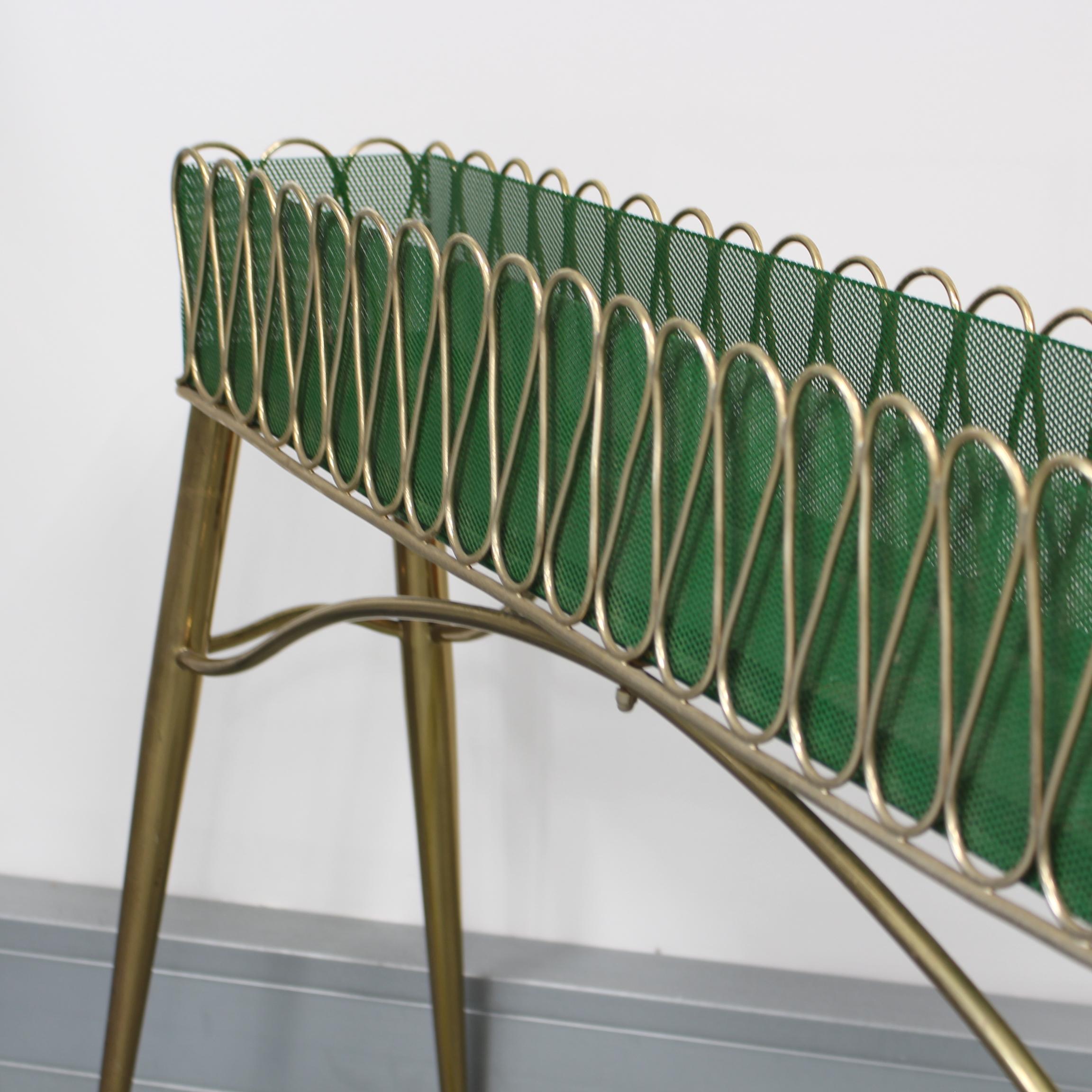 Stand italien vintage pour plantes en laiton (circa 1960) en vente 9