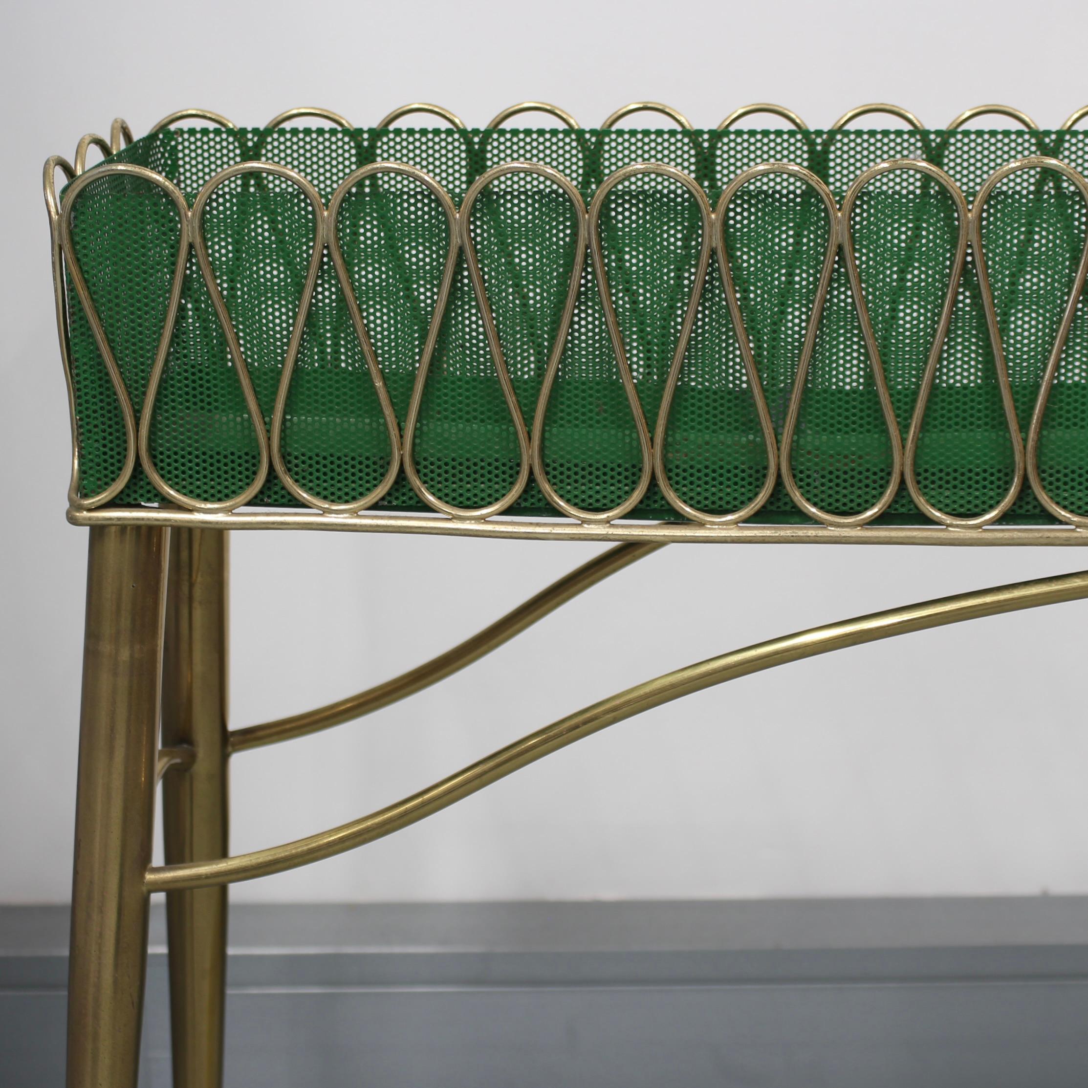 Stand italien vintage pour plantes en laiton (circa 1960) en vente 14