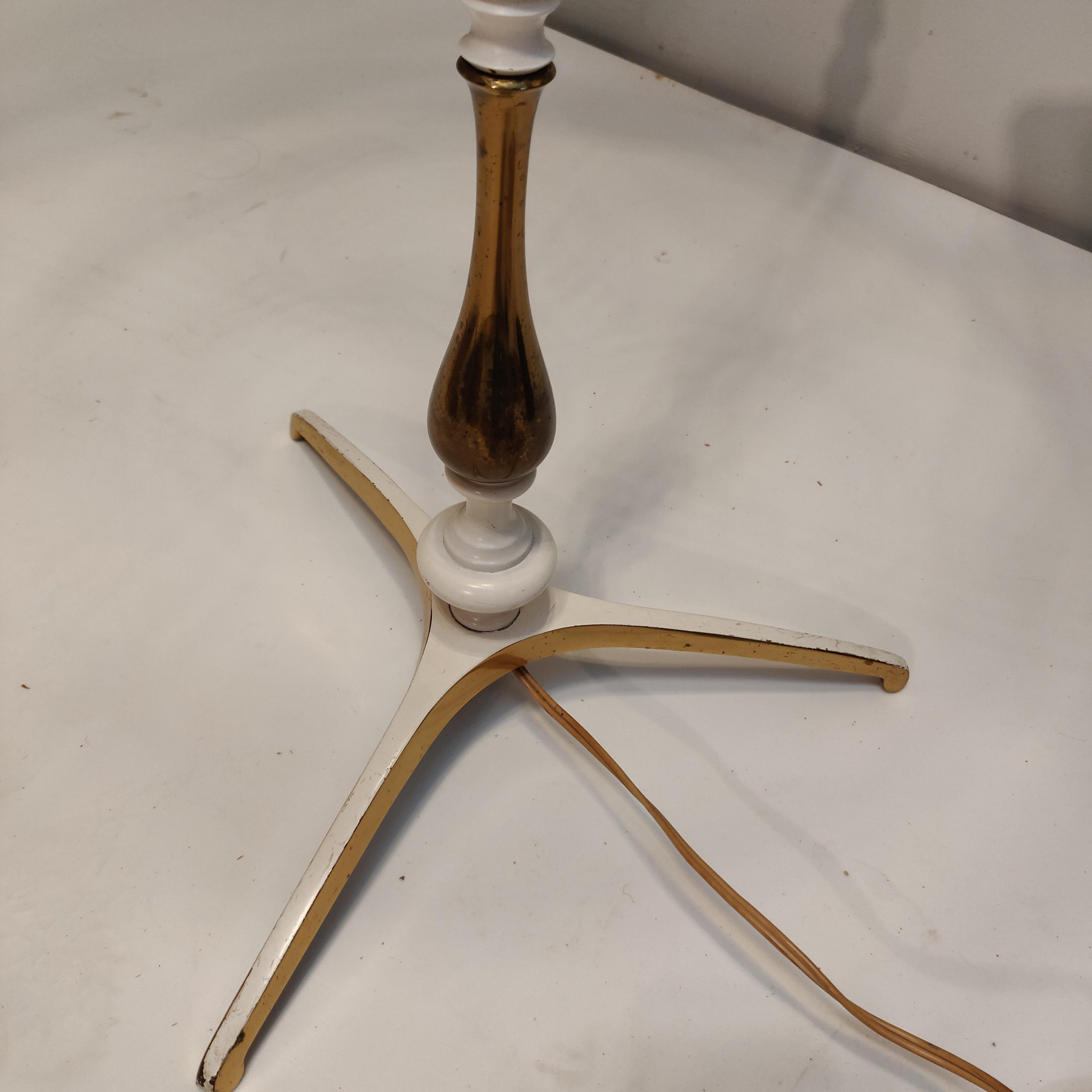 Brass Vintage Italian brass floor lamp, 1950s For Sale