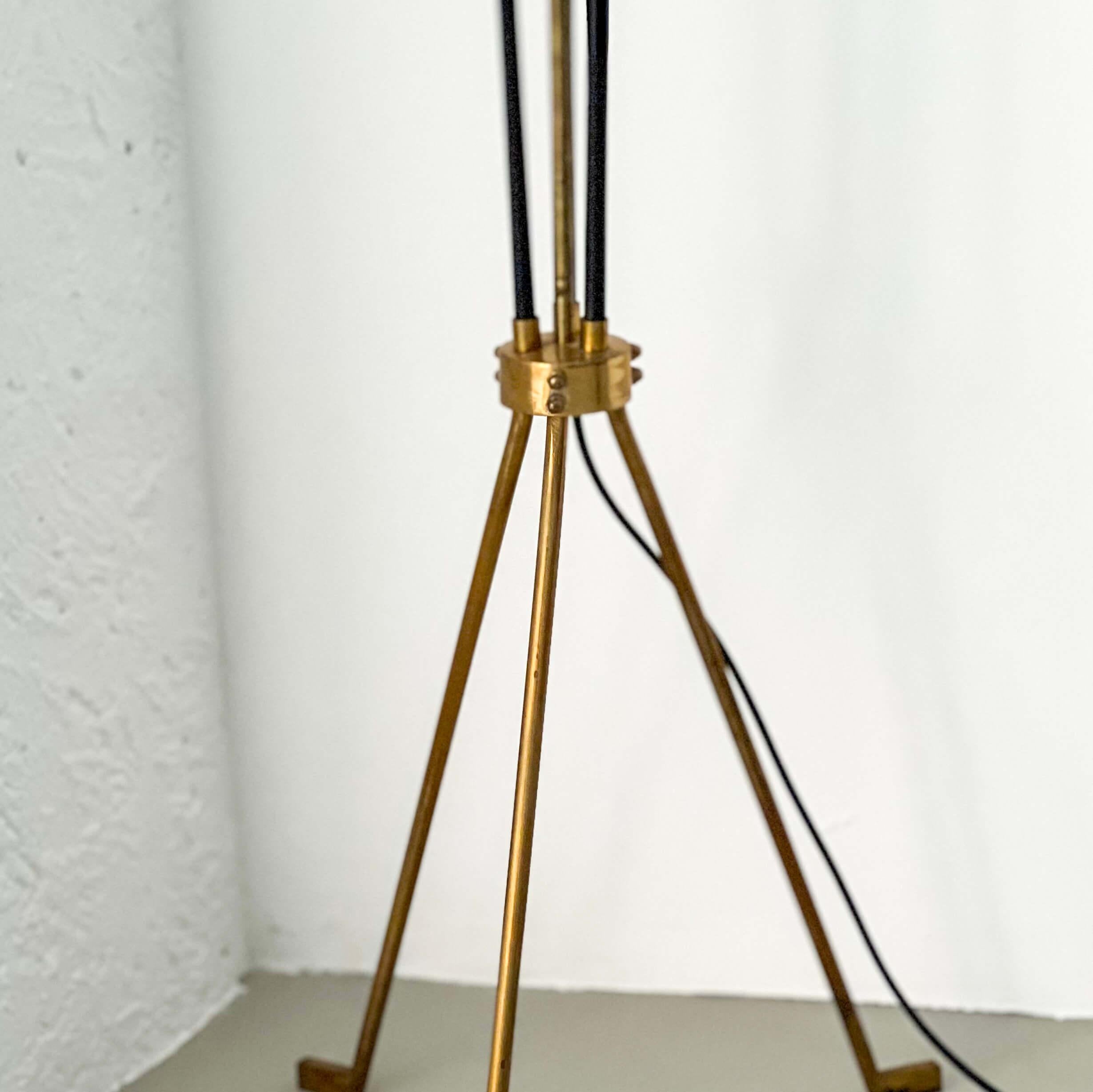 Mid-Century Modern Vintage Italian Brass Floor Lamp in the style of Stilnovo, three legs, opaline For Sale