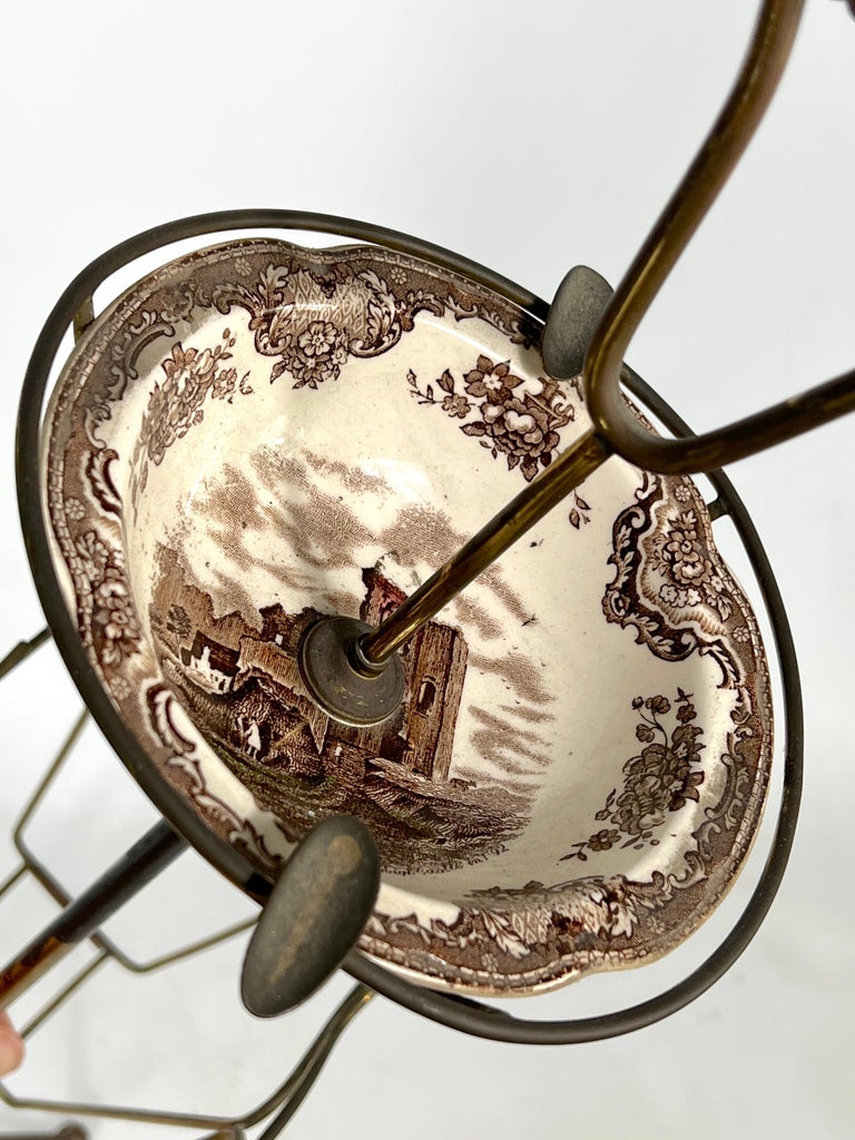 Vintage Italian Brass Magazine Rack from 50s For Sale at 1stDibs