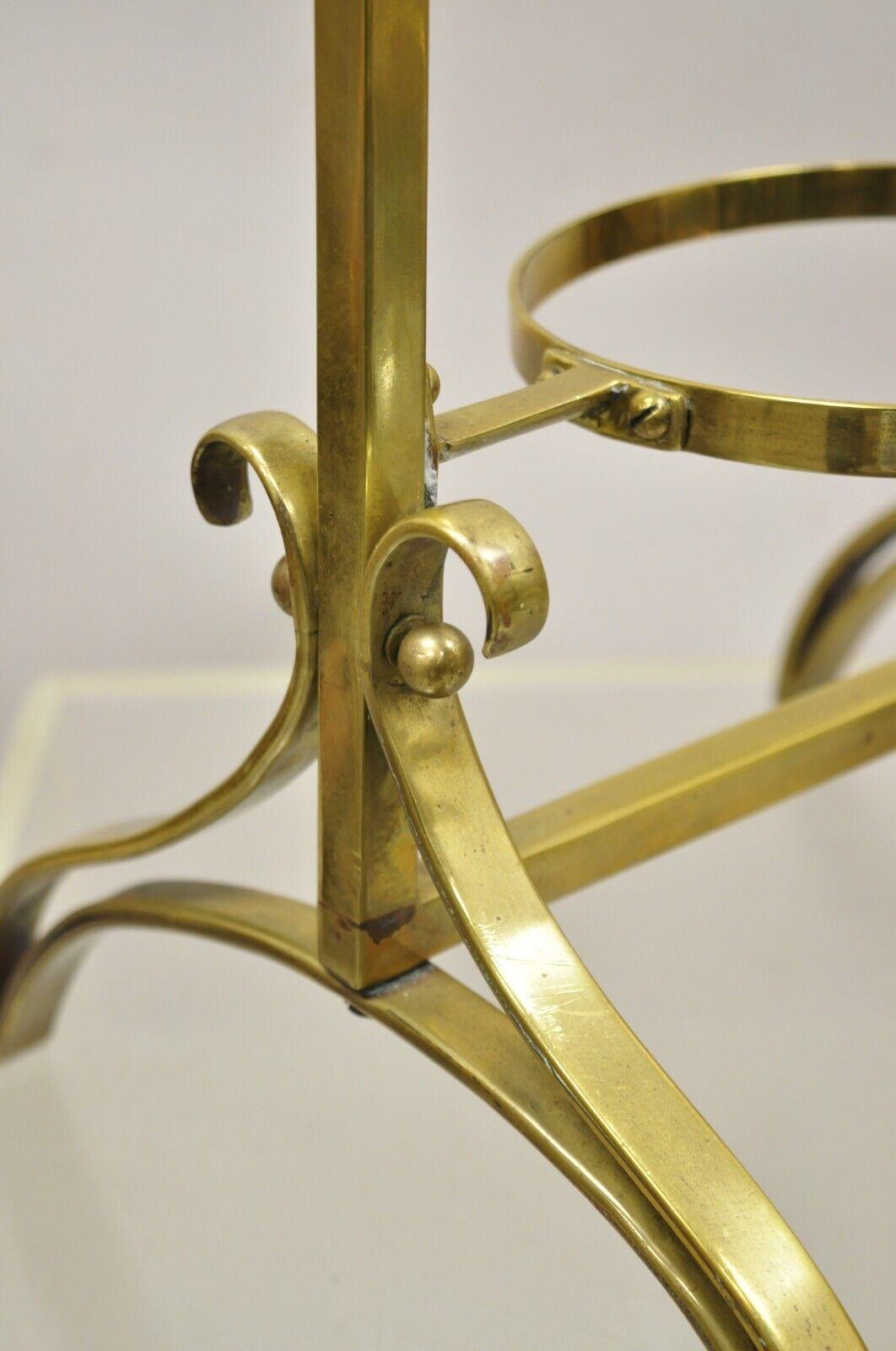 Vintage Italian Brass Mid Century Modern 3 Tier Muffin Stand In Good Condition For Sale In Philadelphia, PA